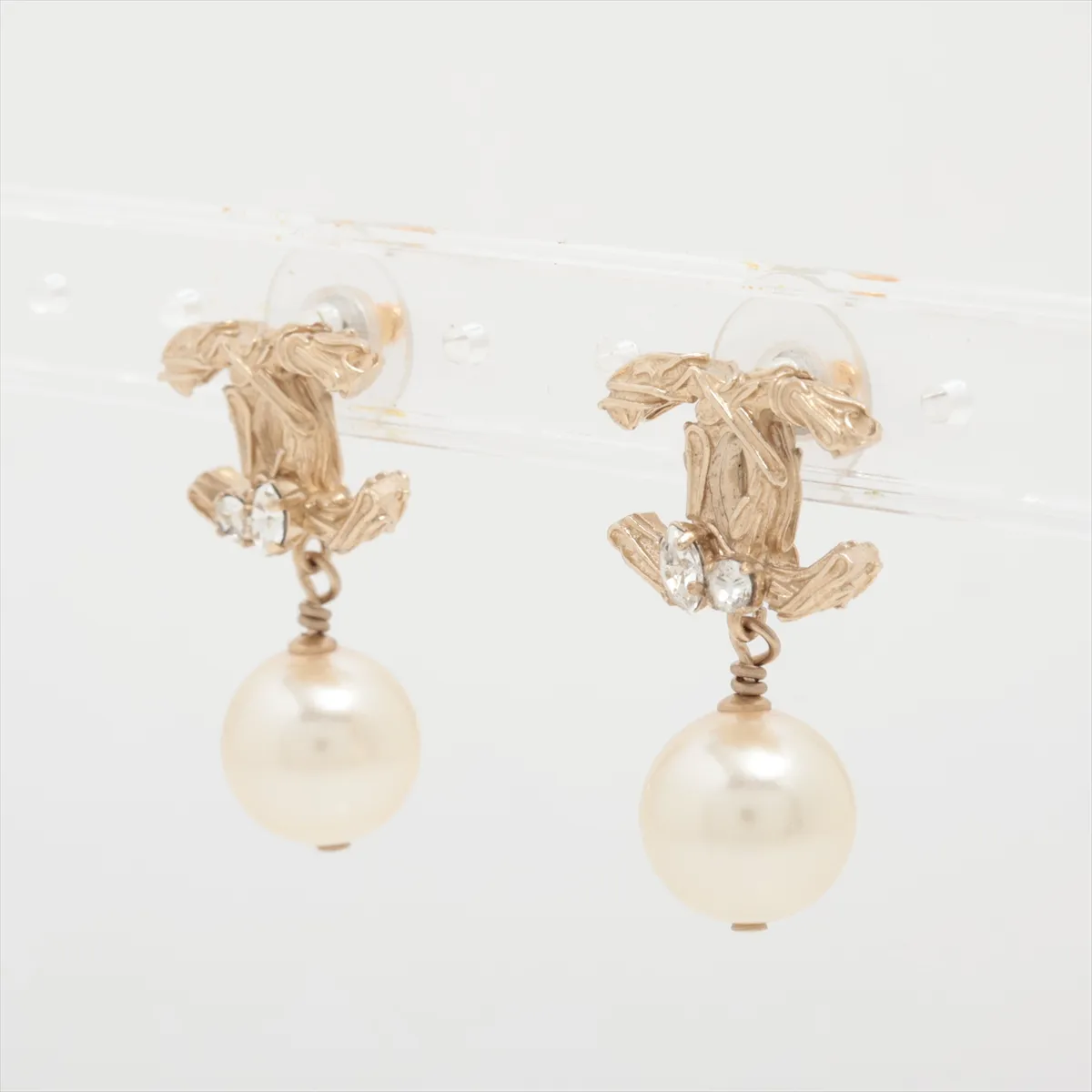 Coco Mark B13A Earrings (Pair) GP x Rhinestone x Faux Pearl Gold — view 3