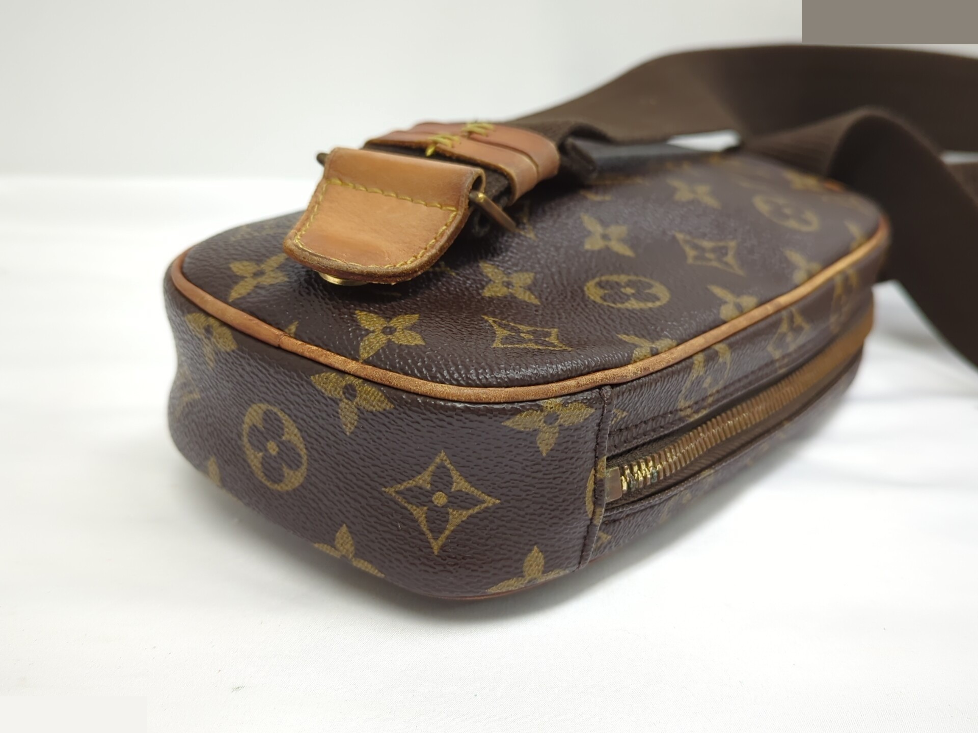 Pochette Gange — view 4