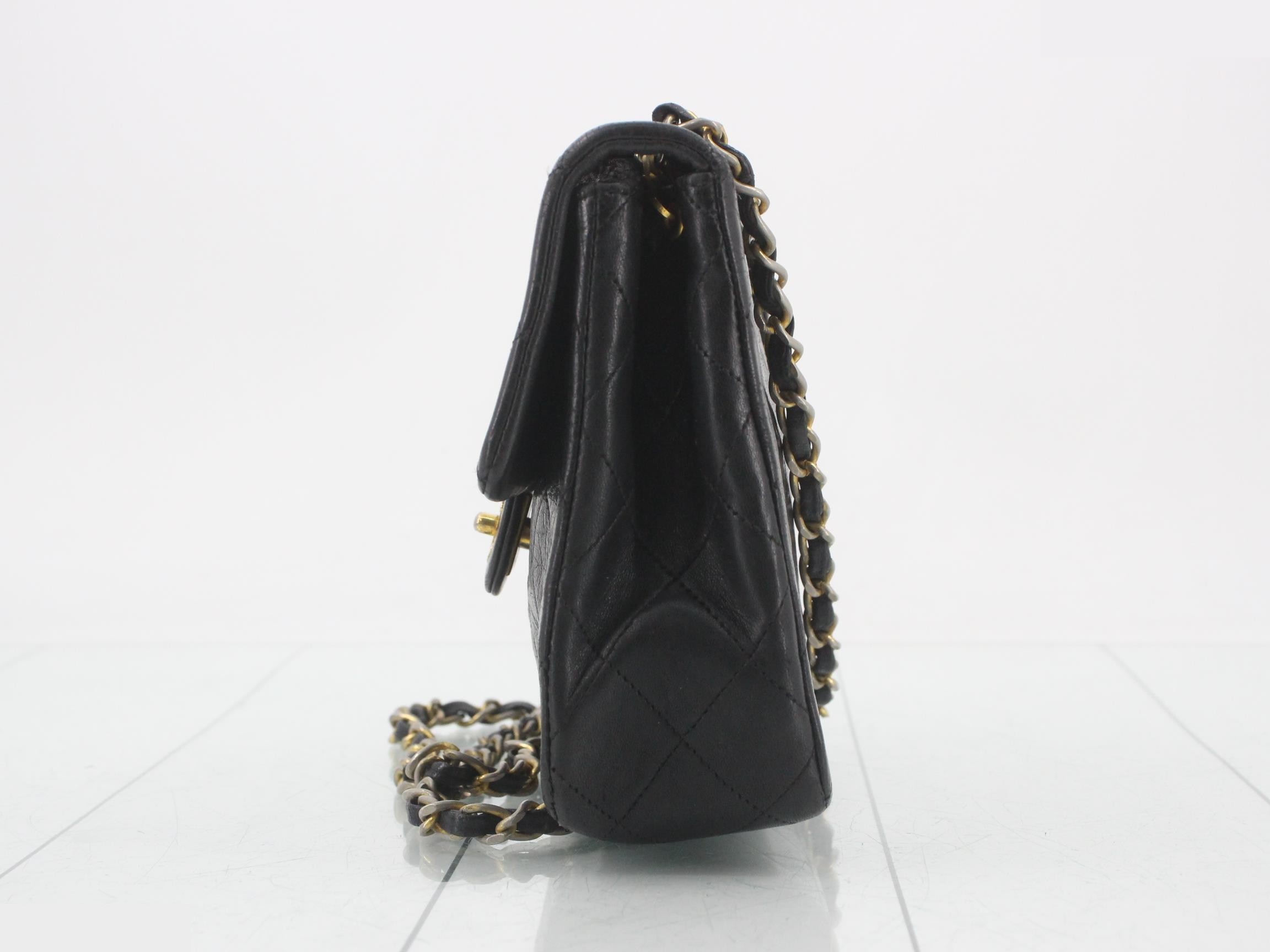 Matelassé (bag) - Shoulder bag — view 3