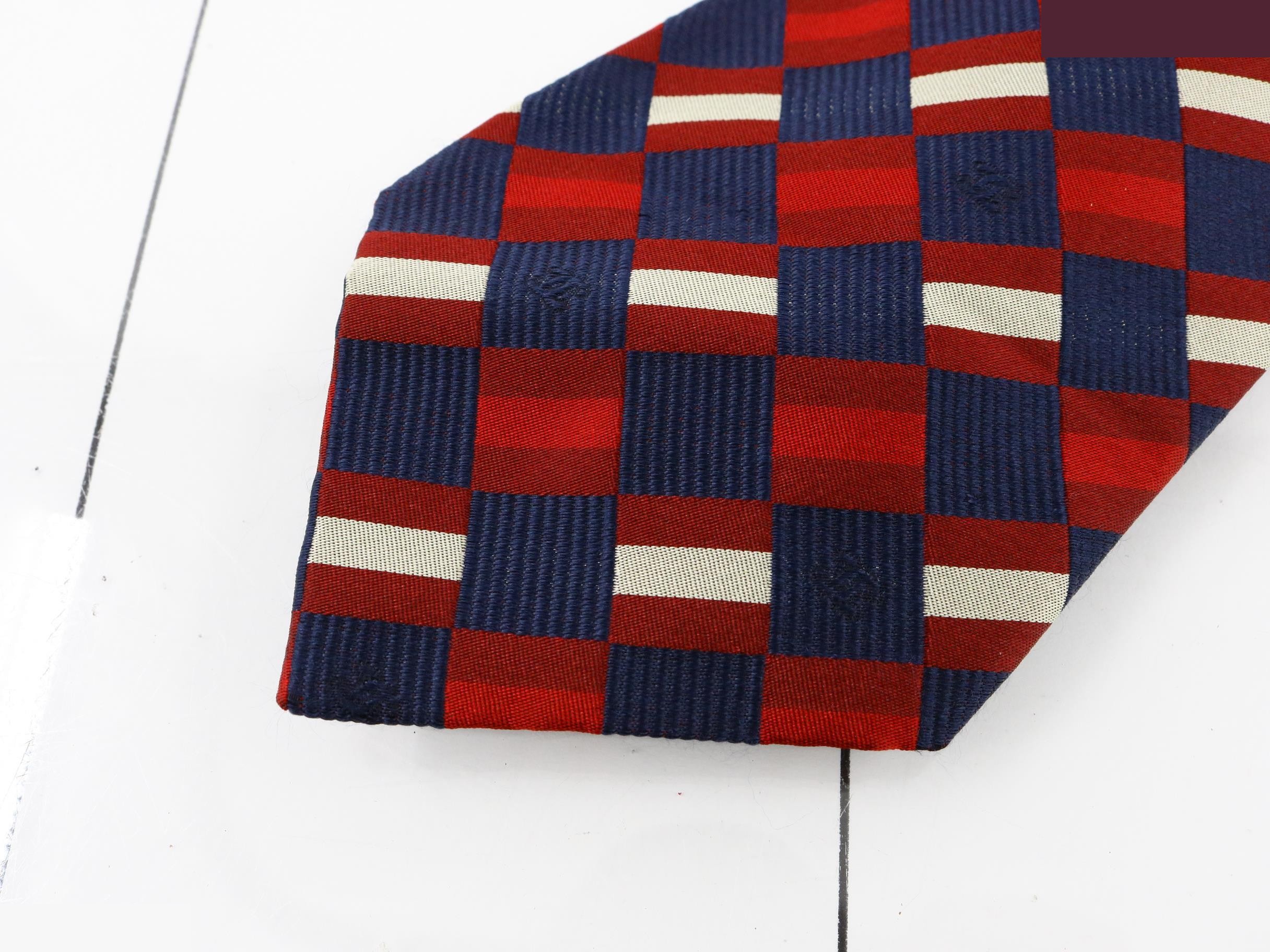 Other lines: Small items, accessories, ties — view 3