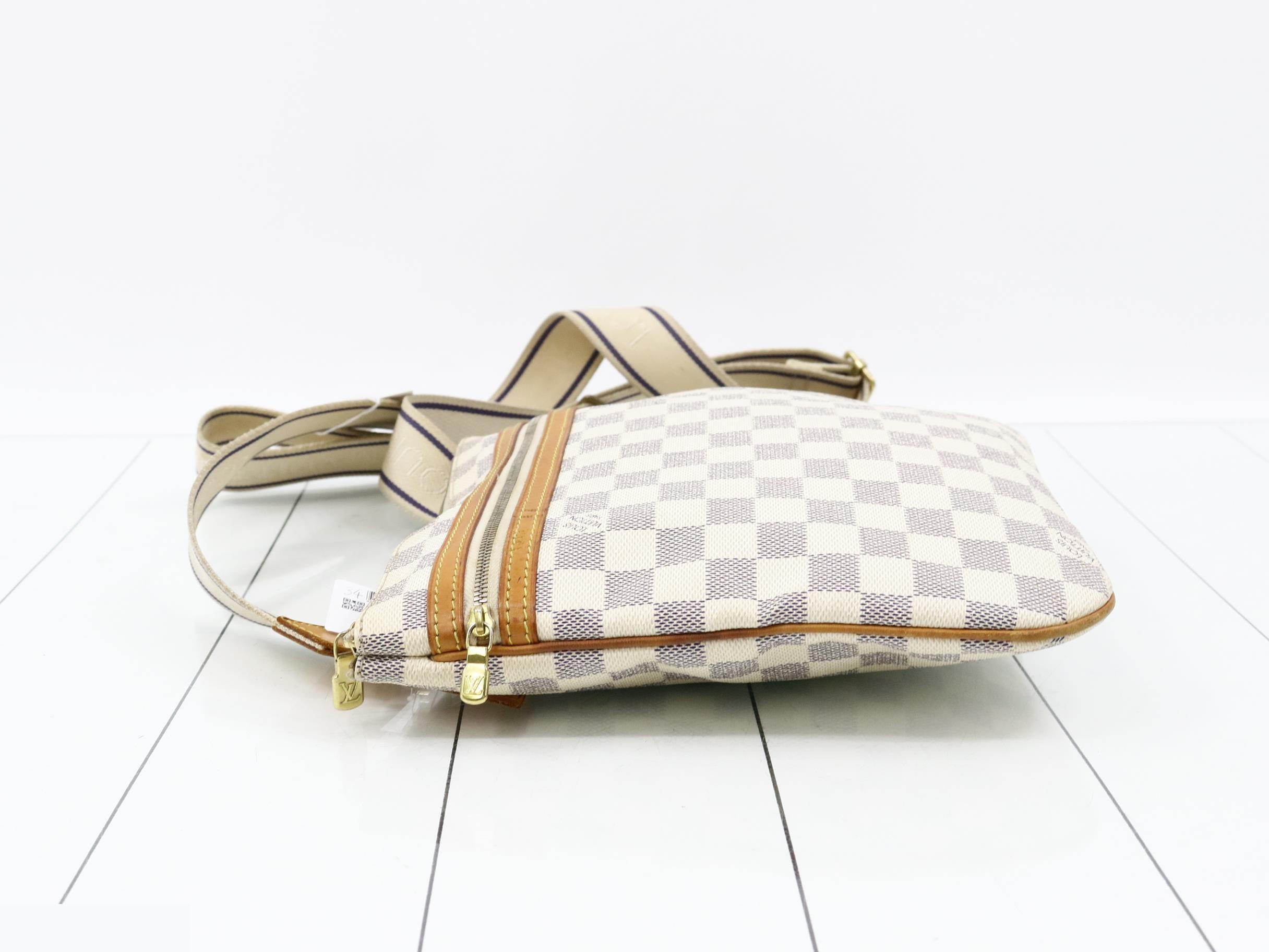 Damier Azur Pochette Bosphore Shoulder Bag — view 4