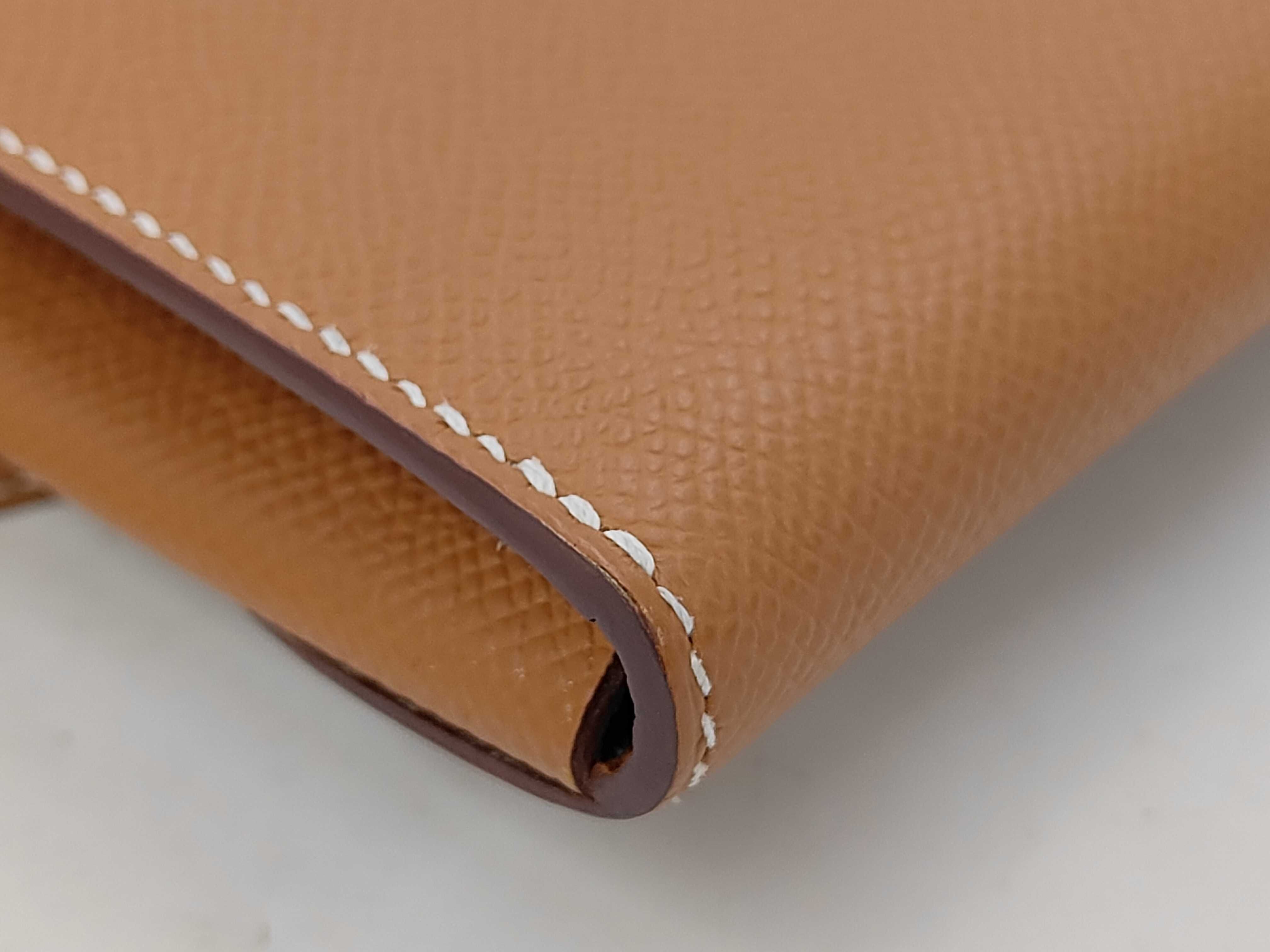 Chaine d'Ancre To Go, Veau Epsom leather, gold and silver hardware, B: 2023 model, shoulder bag — view 3