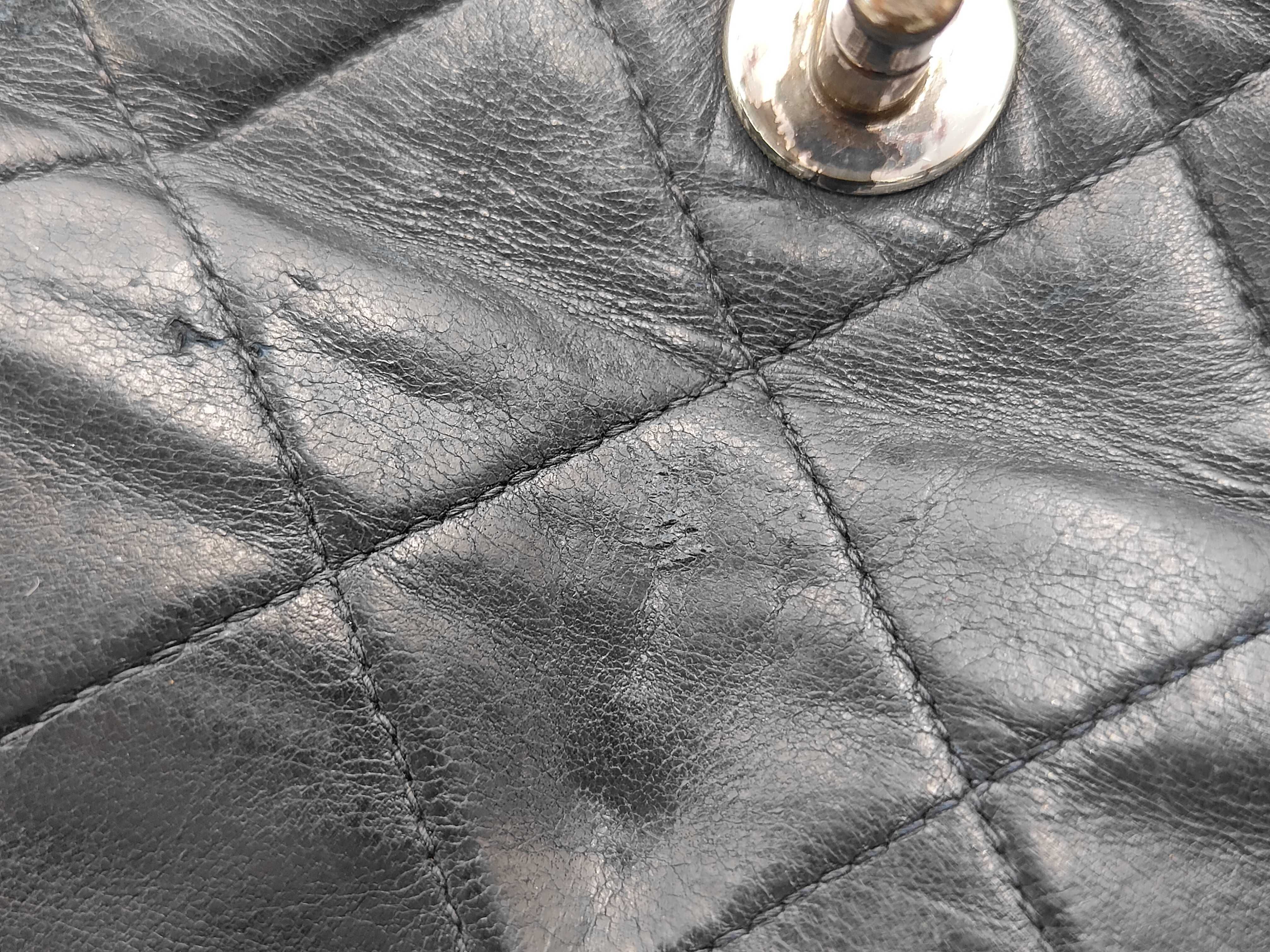 ID- Cow Skin Matelasse 23 Small Single Flap Single Chain Bag Navy Blue S Shoulder Bag — view 13