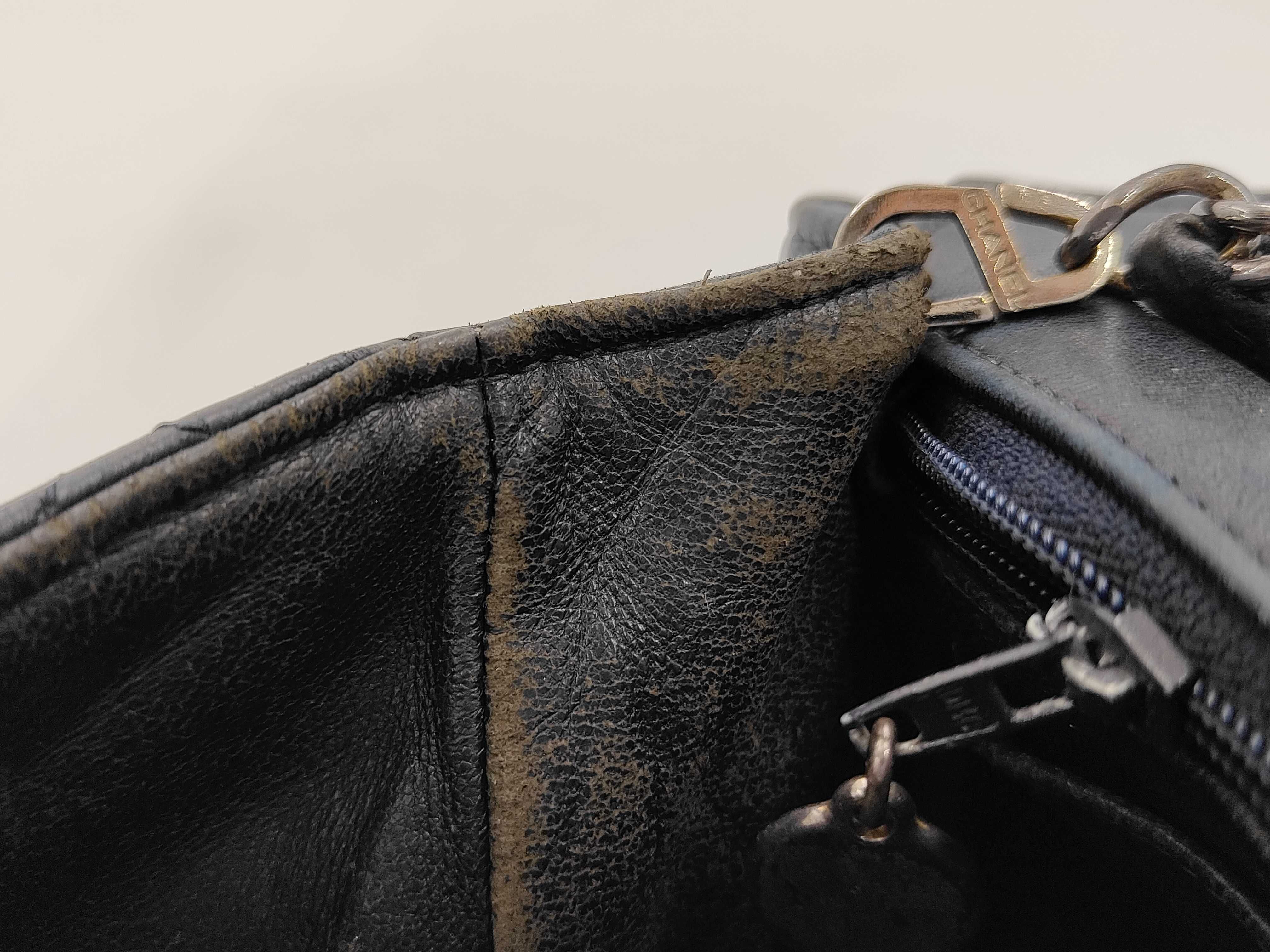ID- Cow Skin Matelasse 23 Small Single Flap Single Chain Bag Navy Blue S Shoulder Bag — view 7