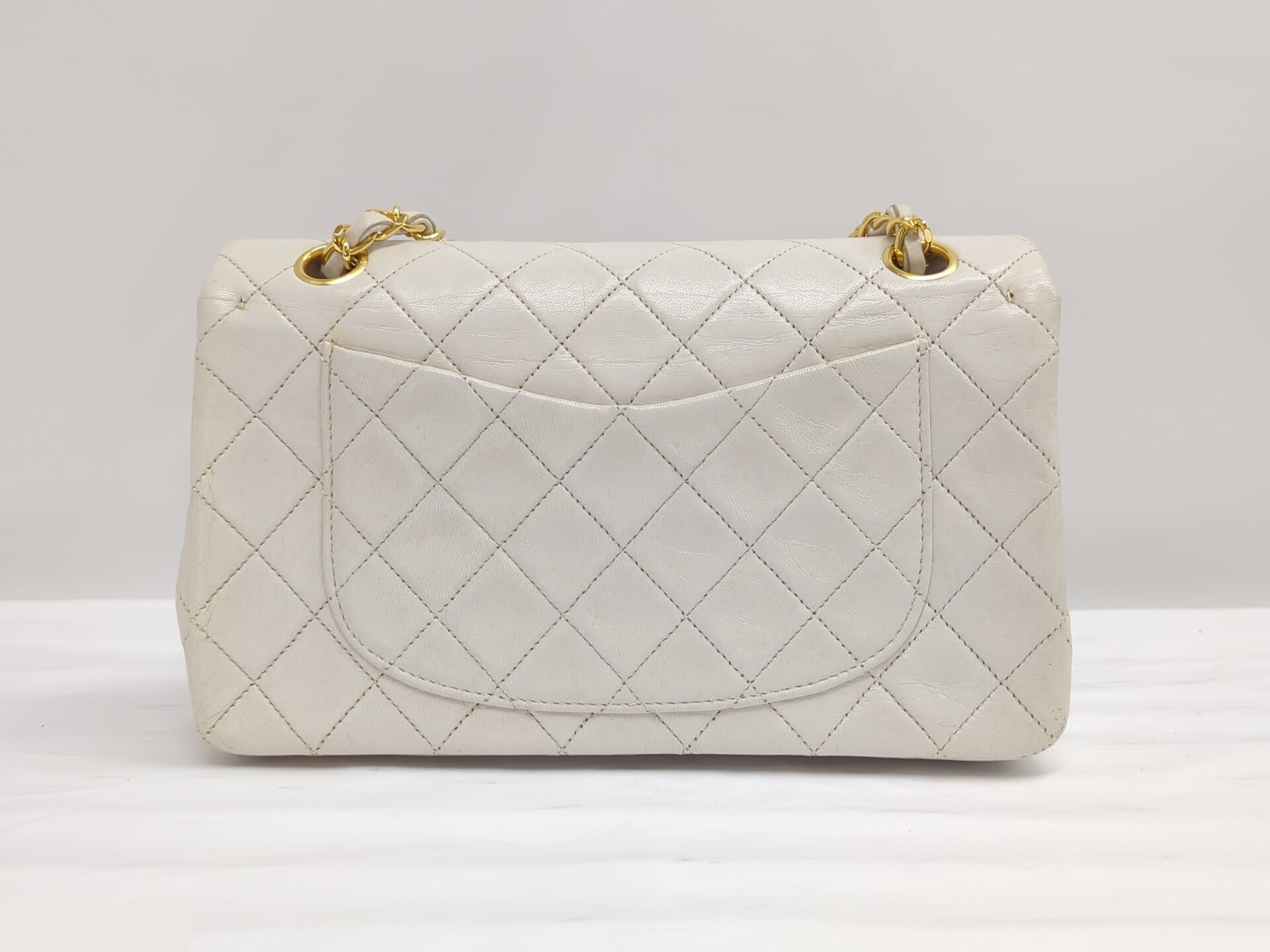 Matelassé (bag) - Shoulder bag — view 2