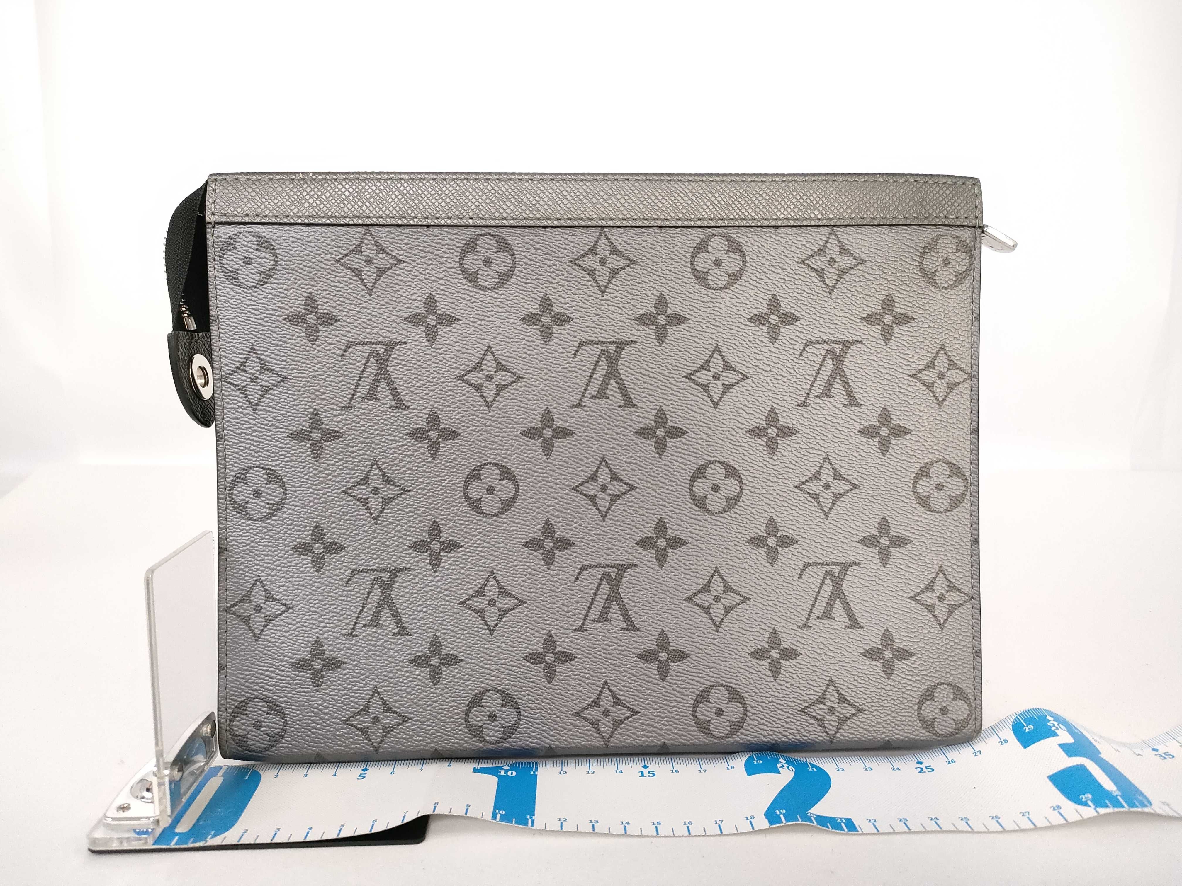 Monogram Eclipse Pochette Voyage Clutch Bag Black — view 2