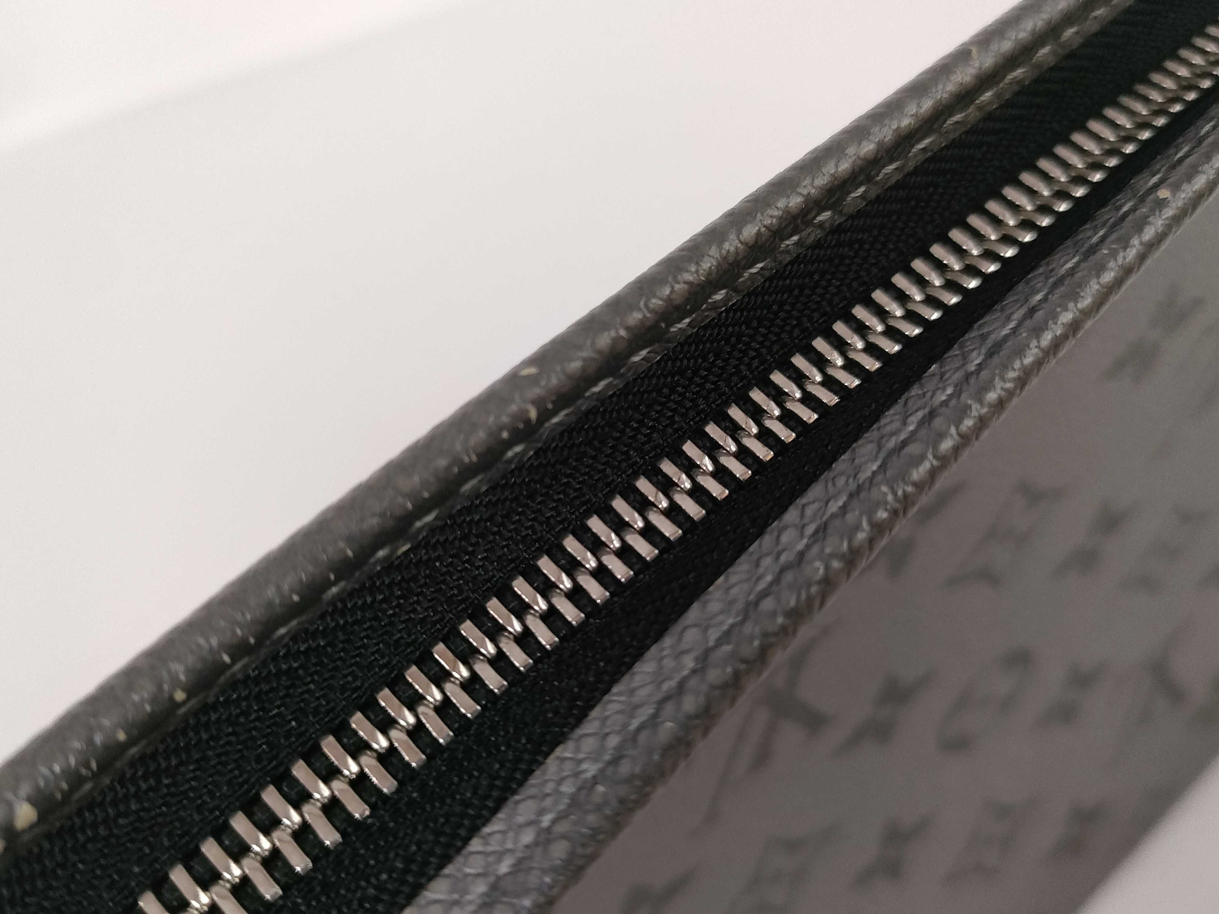 Monogram Eclipse Pochette Voyage Clutch Bag Black — view 5
