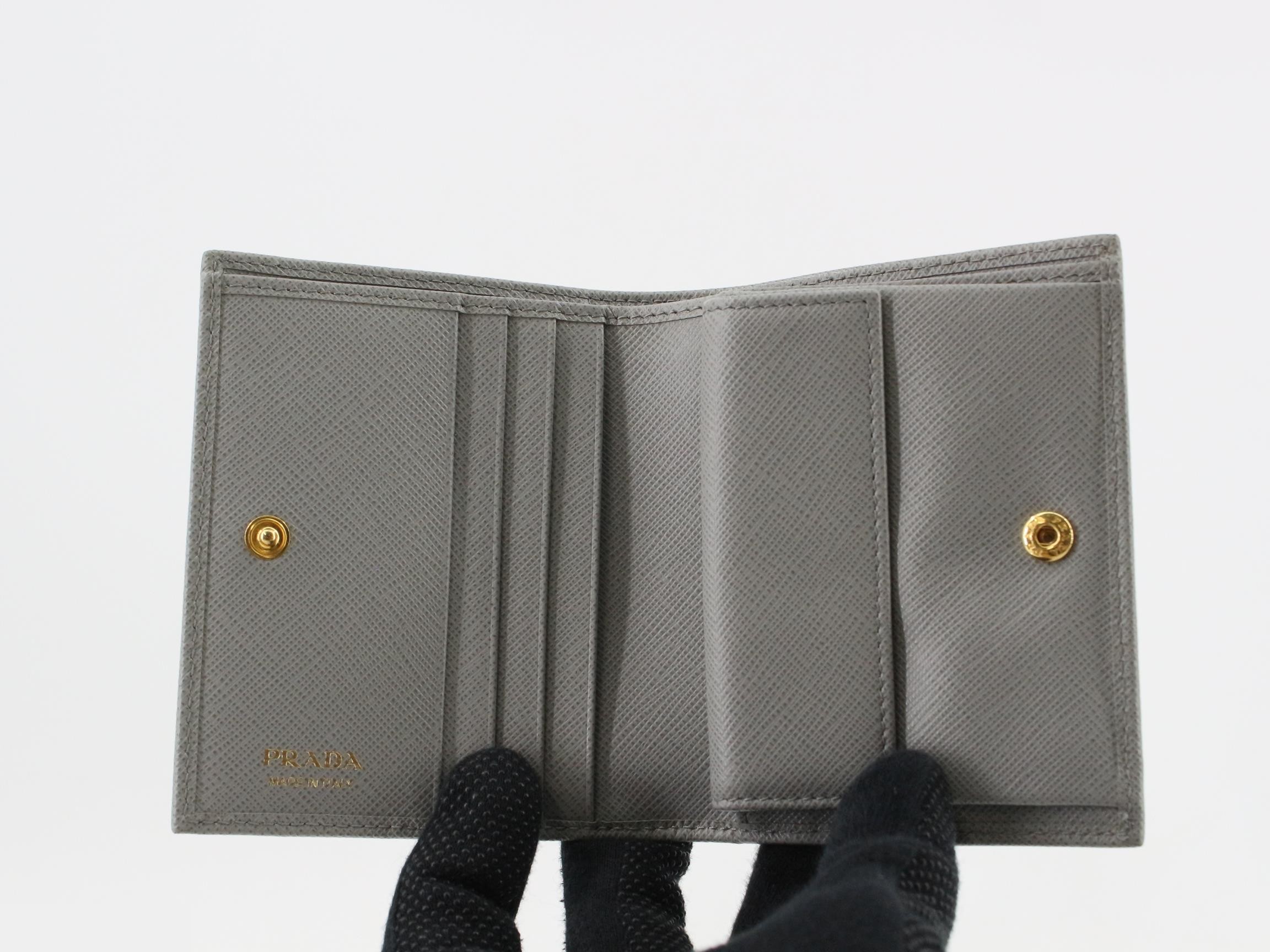 Saffiano bi-fold wallet, stored item, gray. — view 4