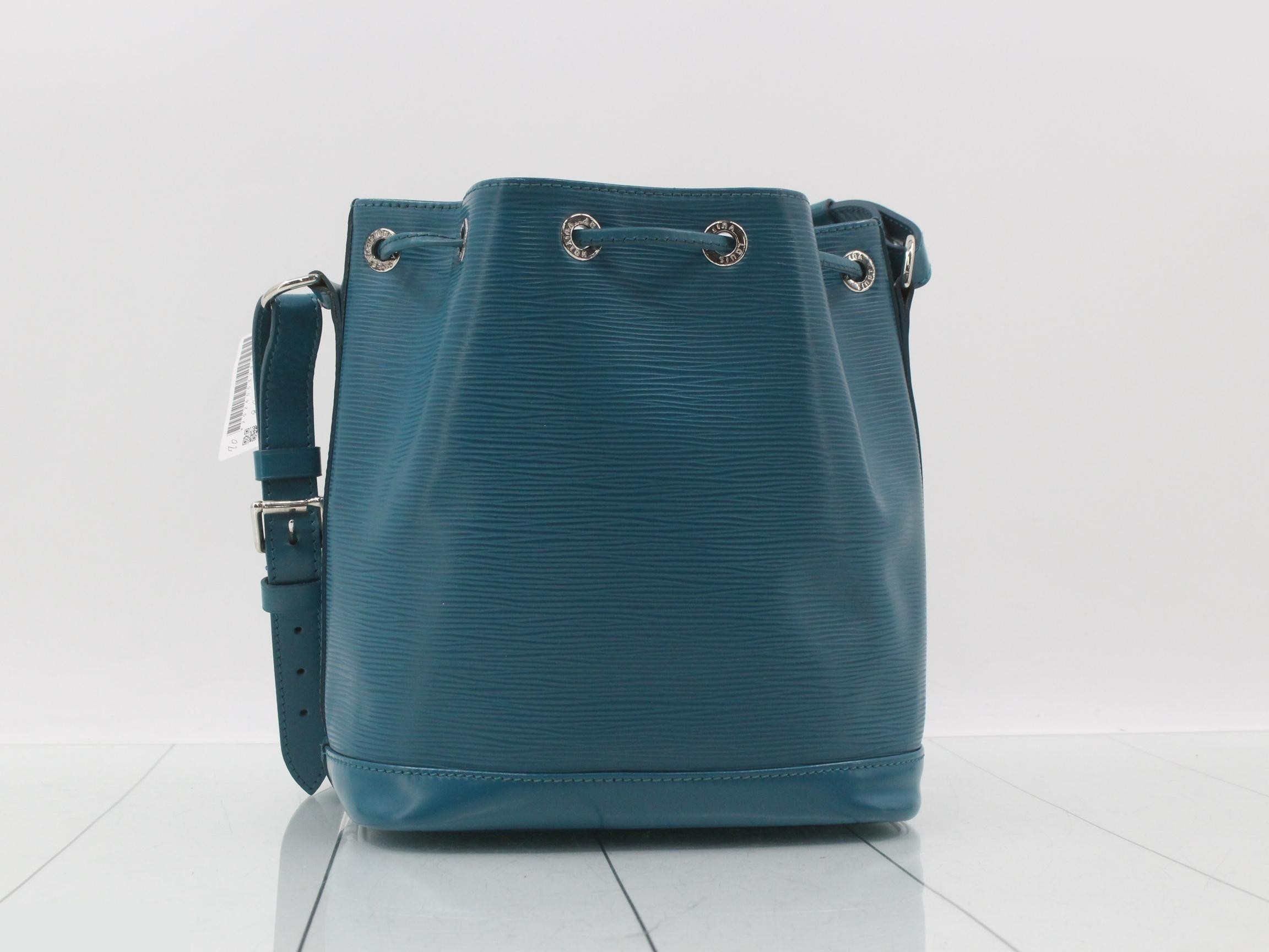 Epi Noe BB Cyan Shoulder Bag — view 2