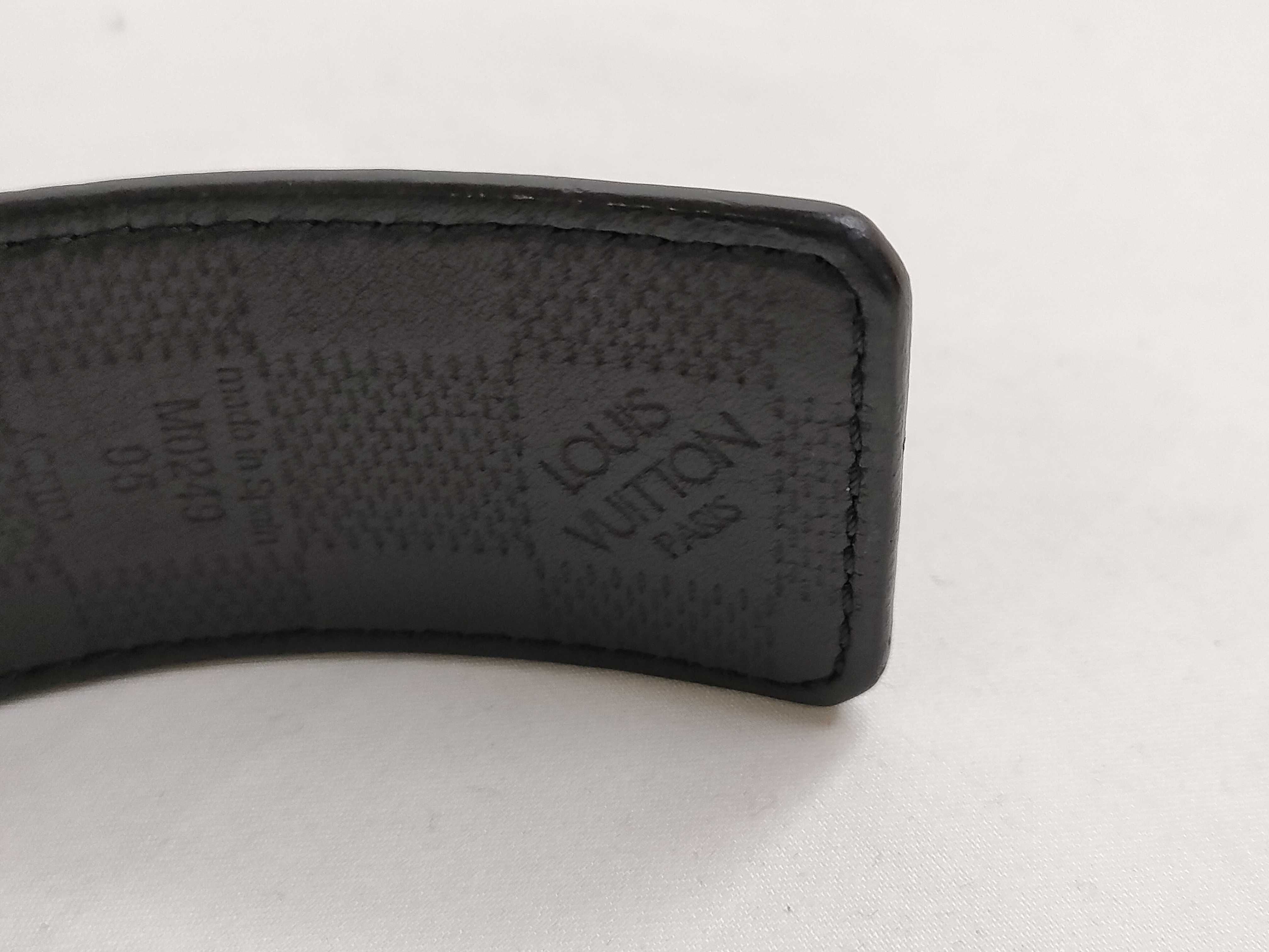 Damier Graphite Louis Vuitton Rainbow Ceinture LV Initials 40MM Gradient Reversible Belt M0249 94 AC5112 — view 5