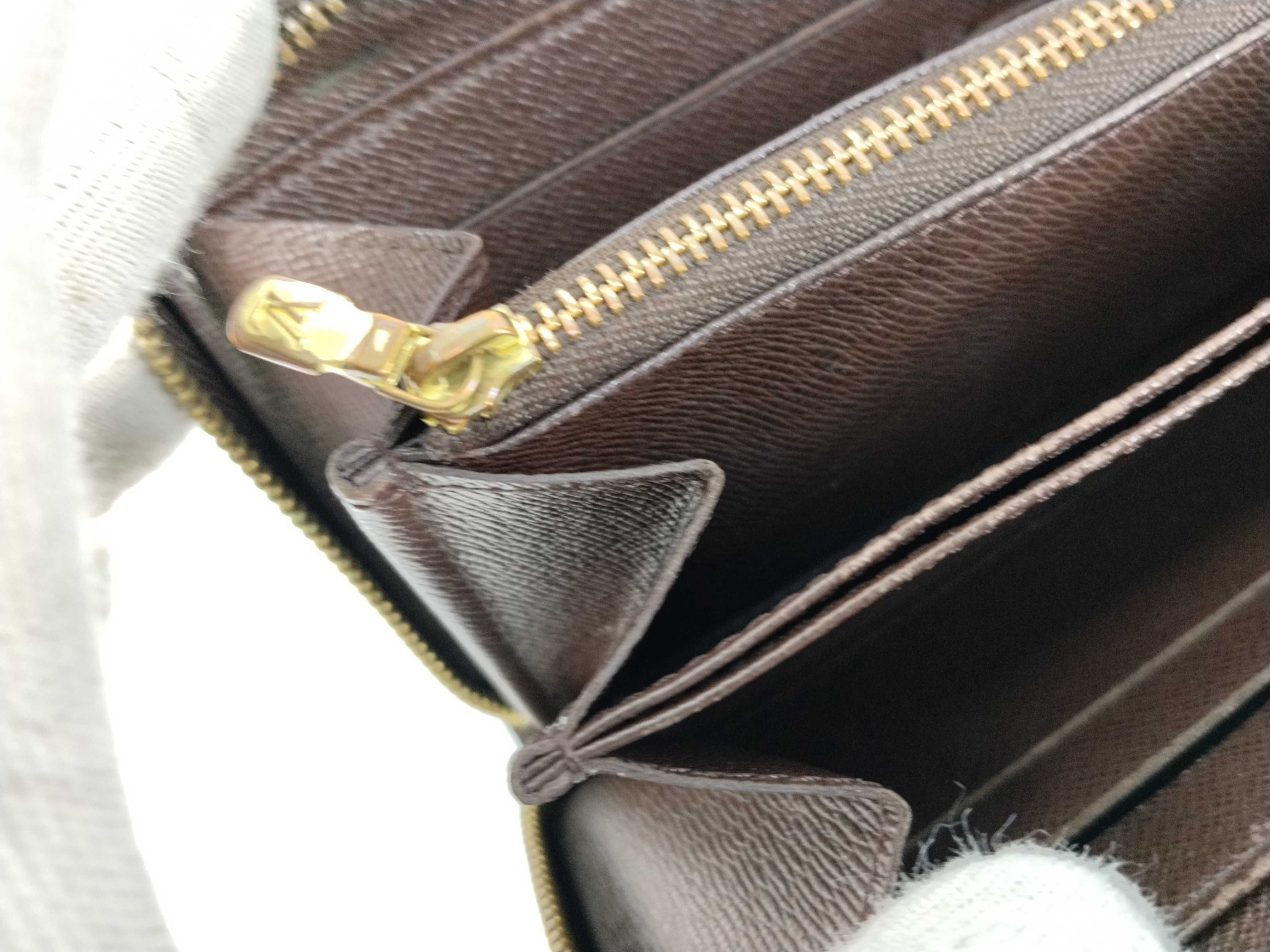 Damier Zippy Wallet — view 11