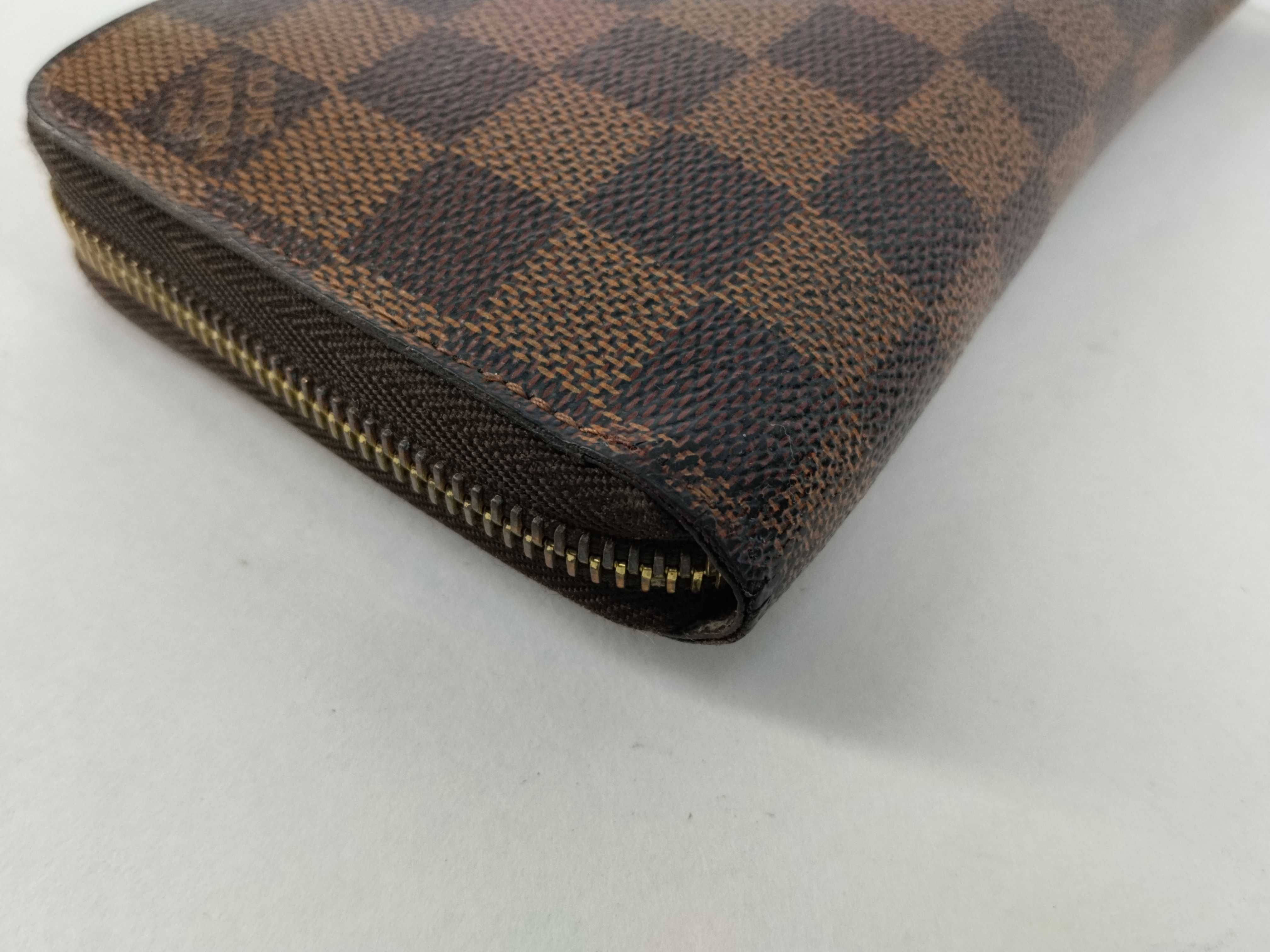 Damier Zippy Wallet — view 3