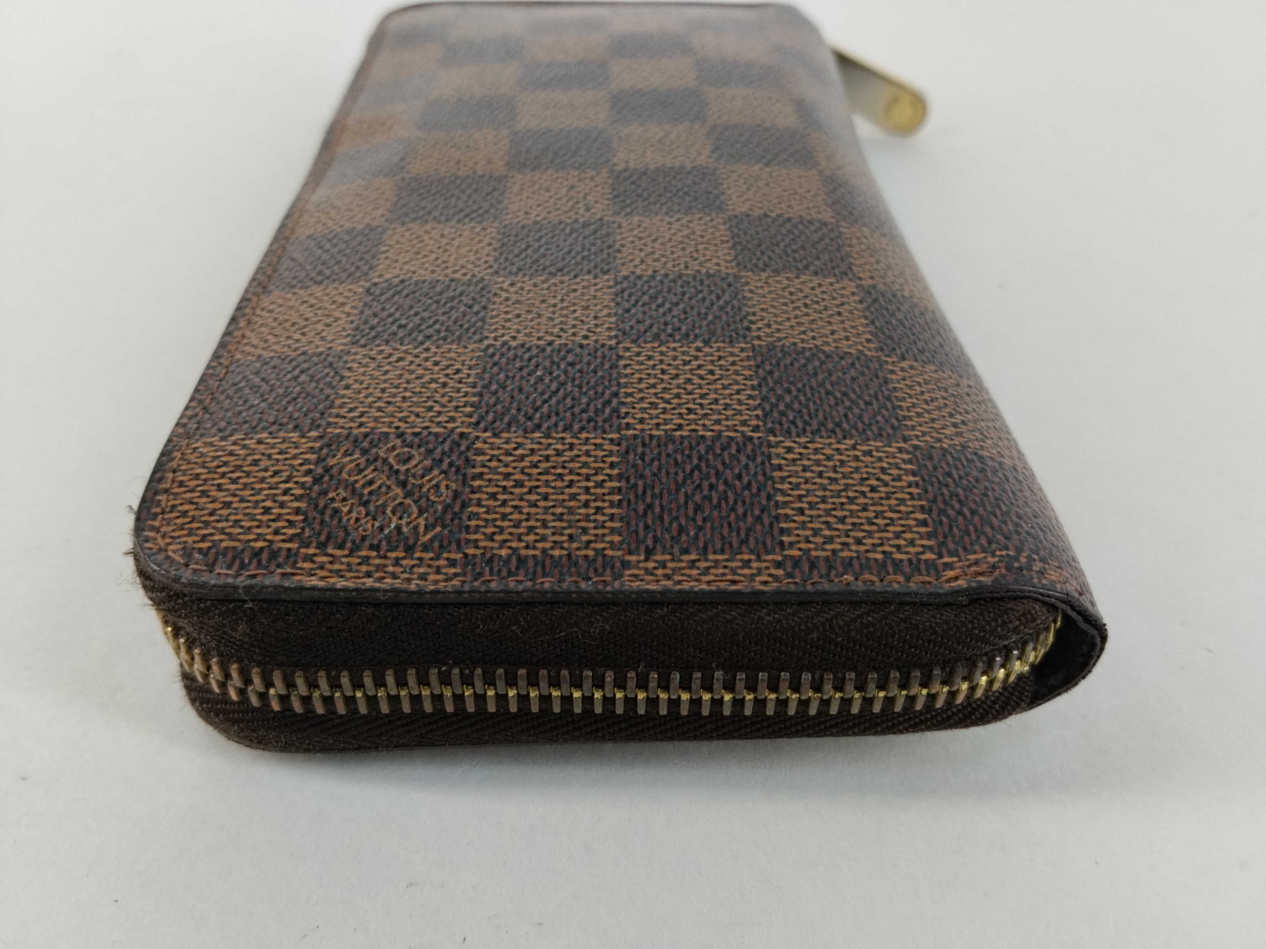 Damier Zippy Wallet — view 4