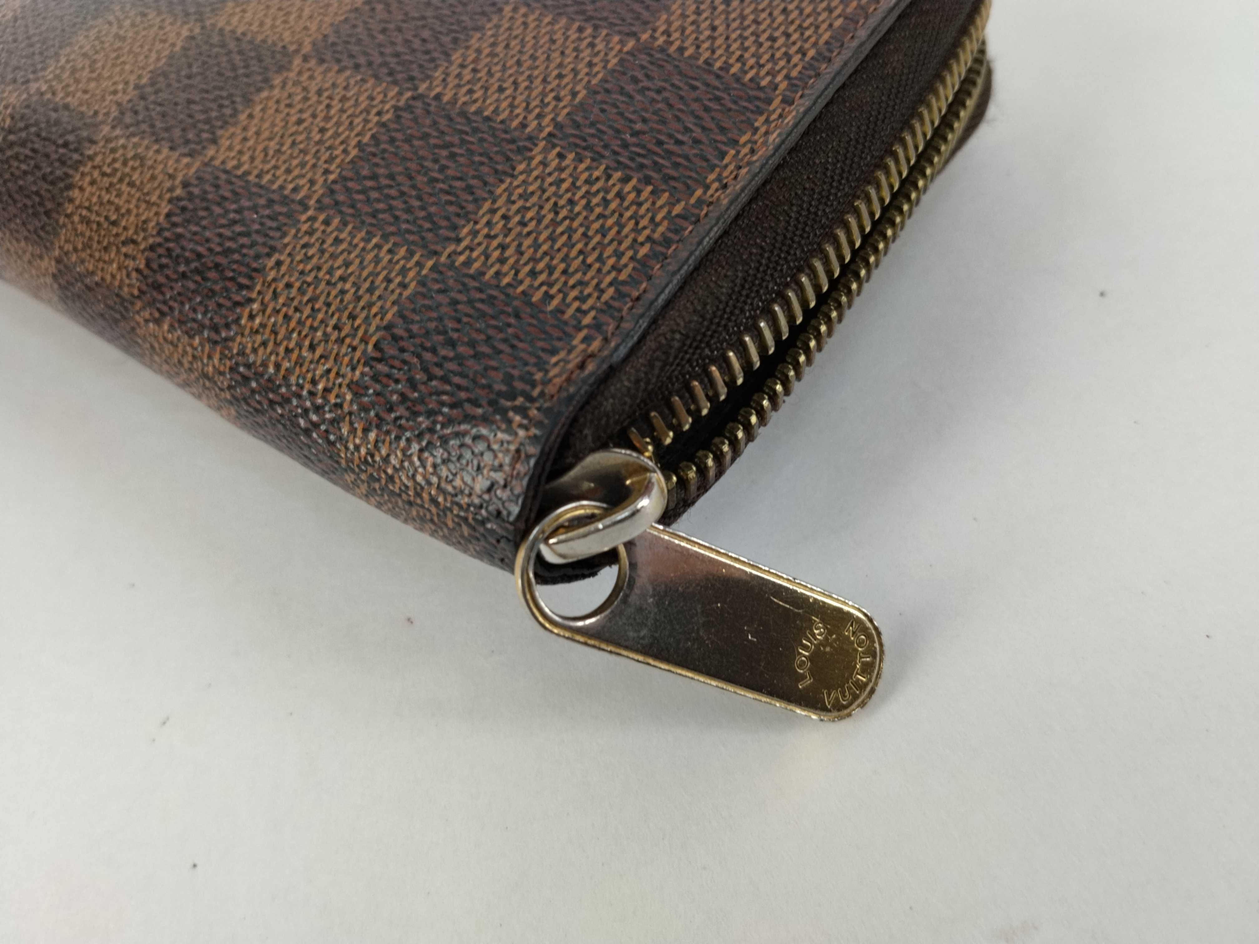 Damier Zippy Wallet — view 8