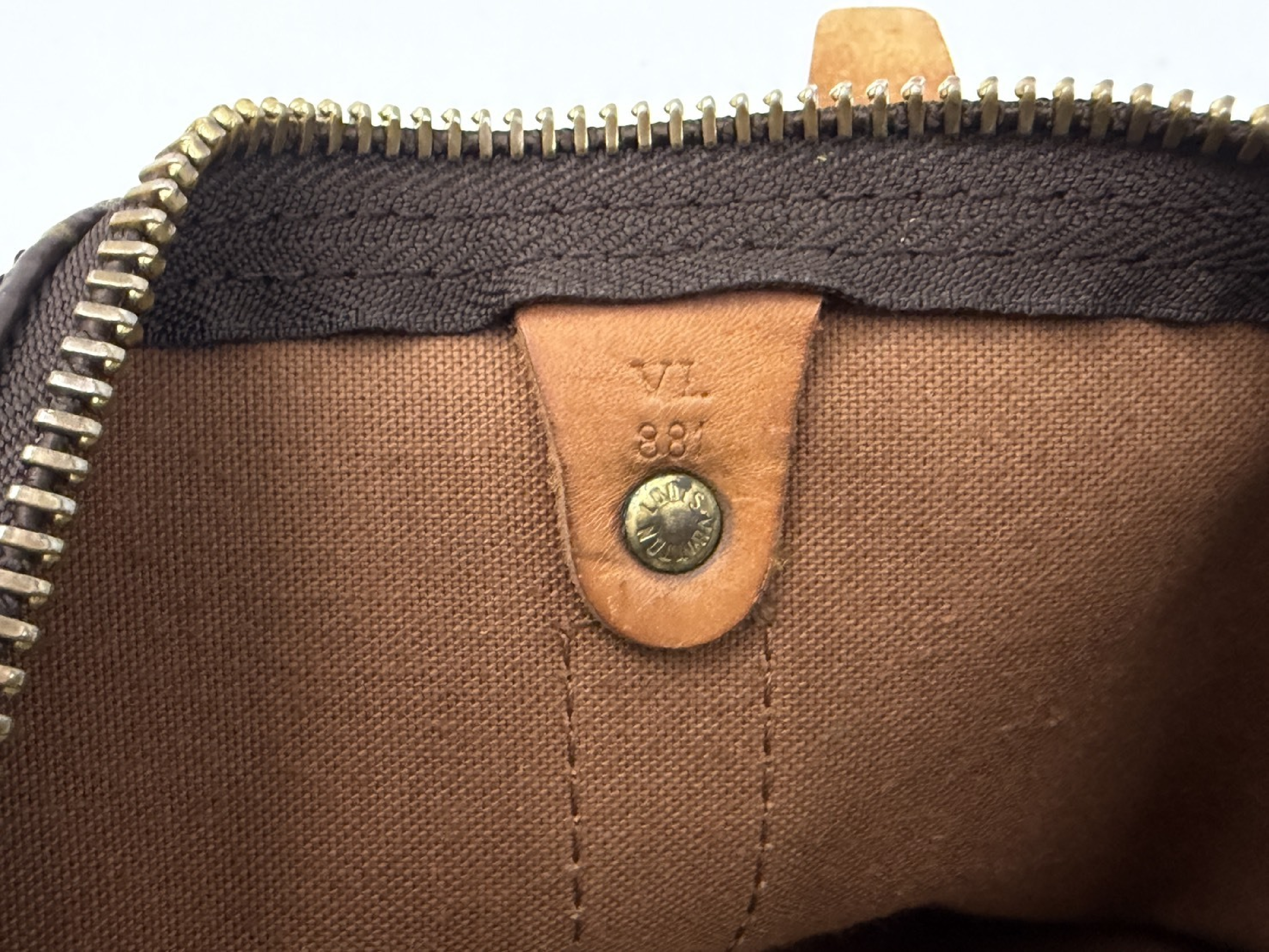 Monogram Louis Vuitton Boston Bag Keepall 50 VL881 Boston Bag — view 14