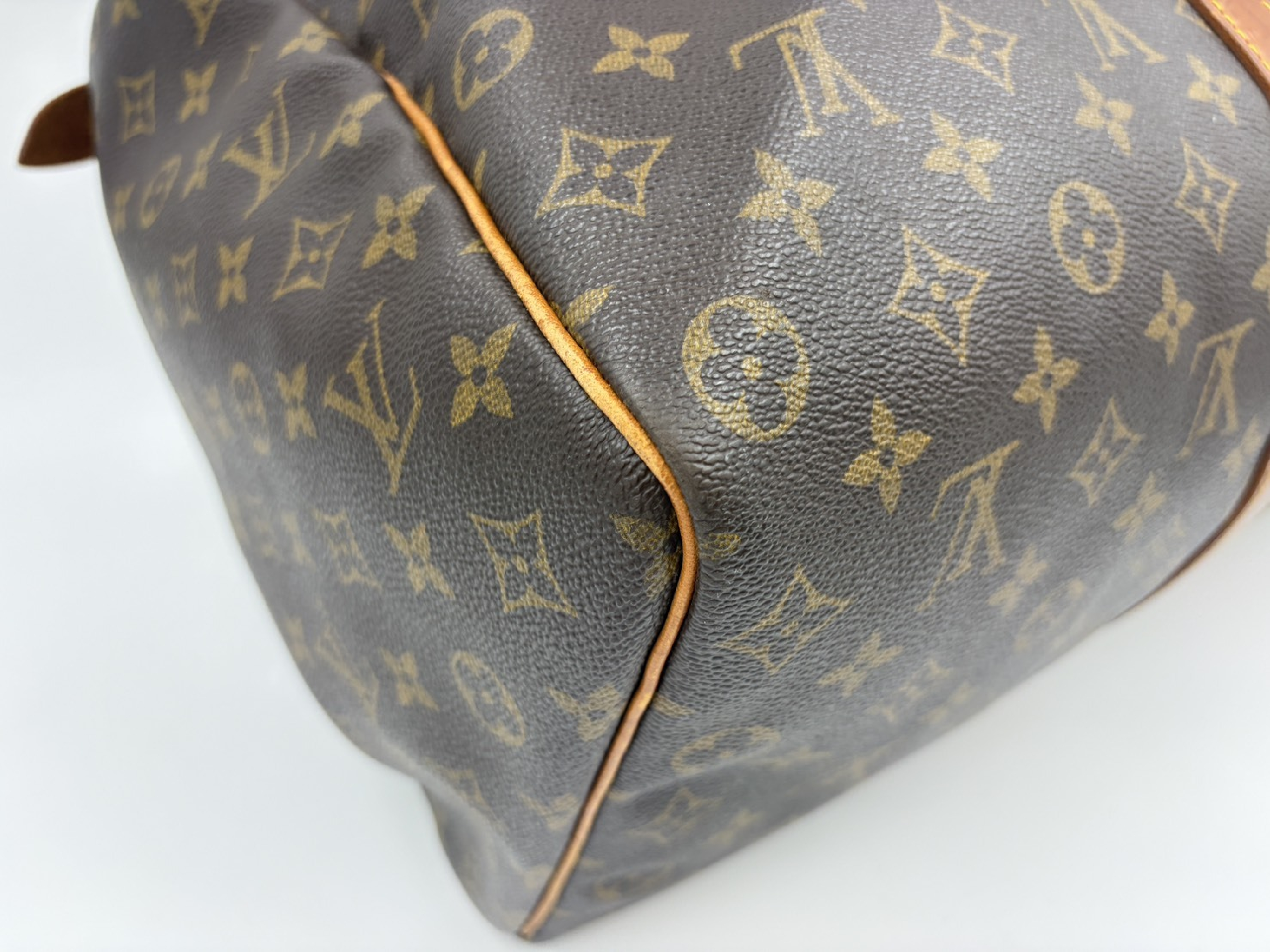 Monogram Louis Vuitton Boston Bag Keepall 50 VL881 Boston Bag — view 3