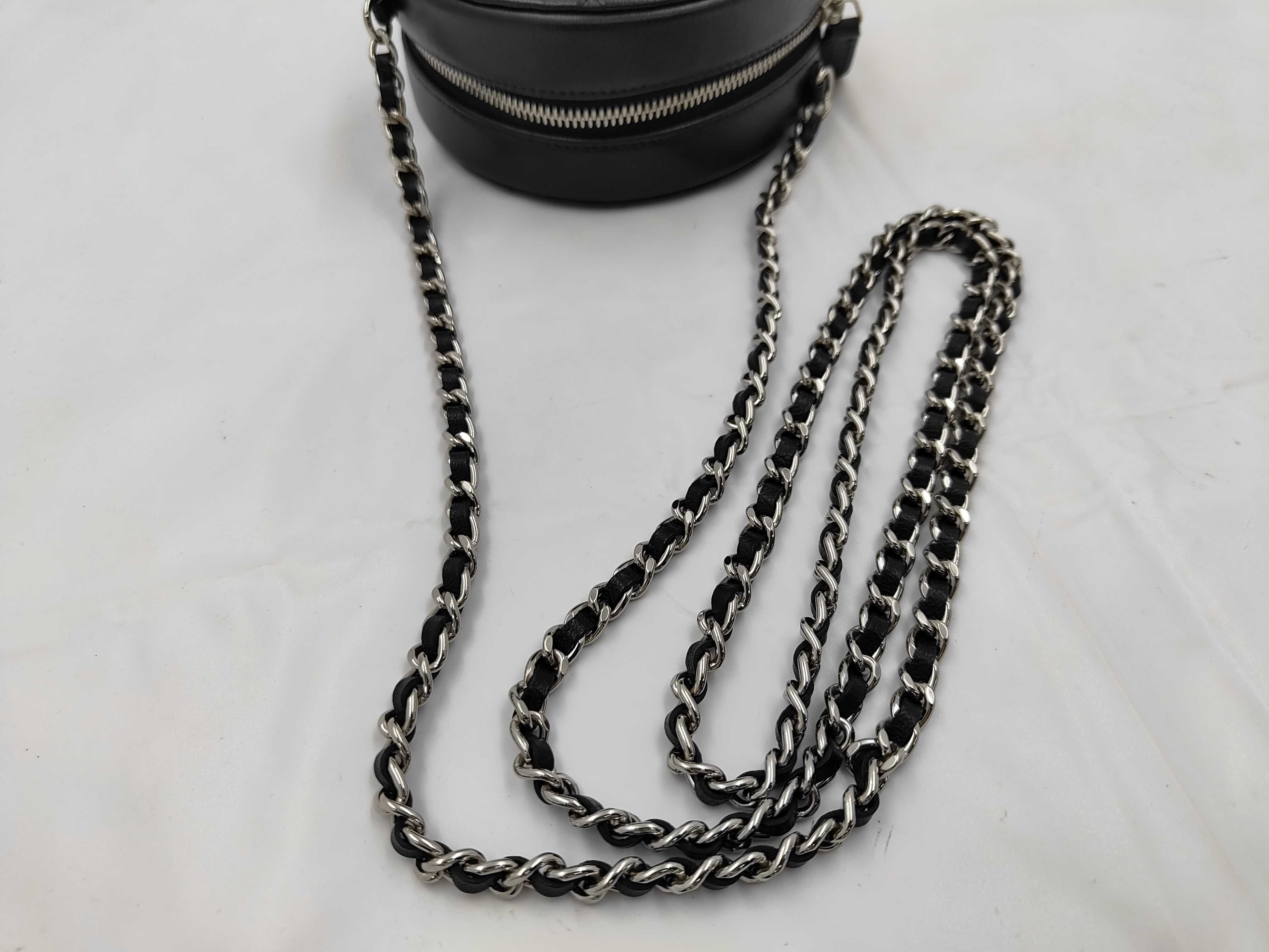 Matelassé Shoulder Bag — view 3