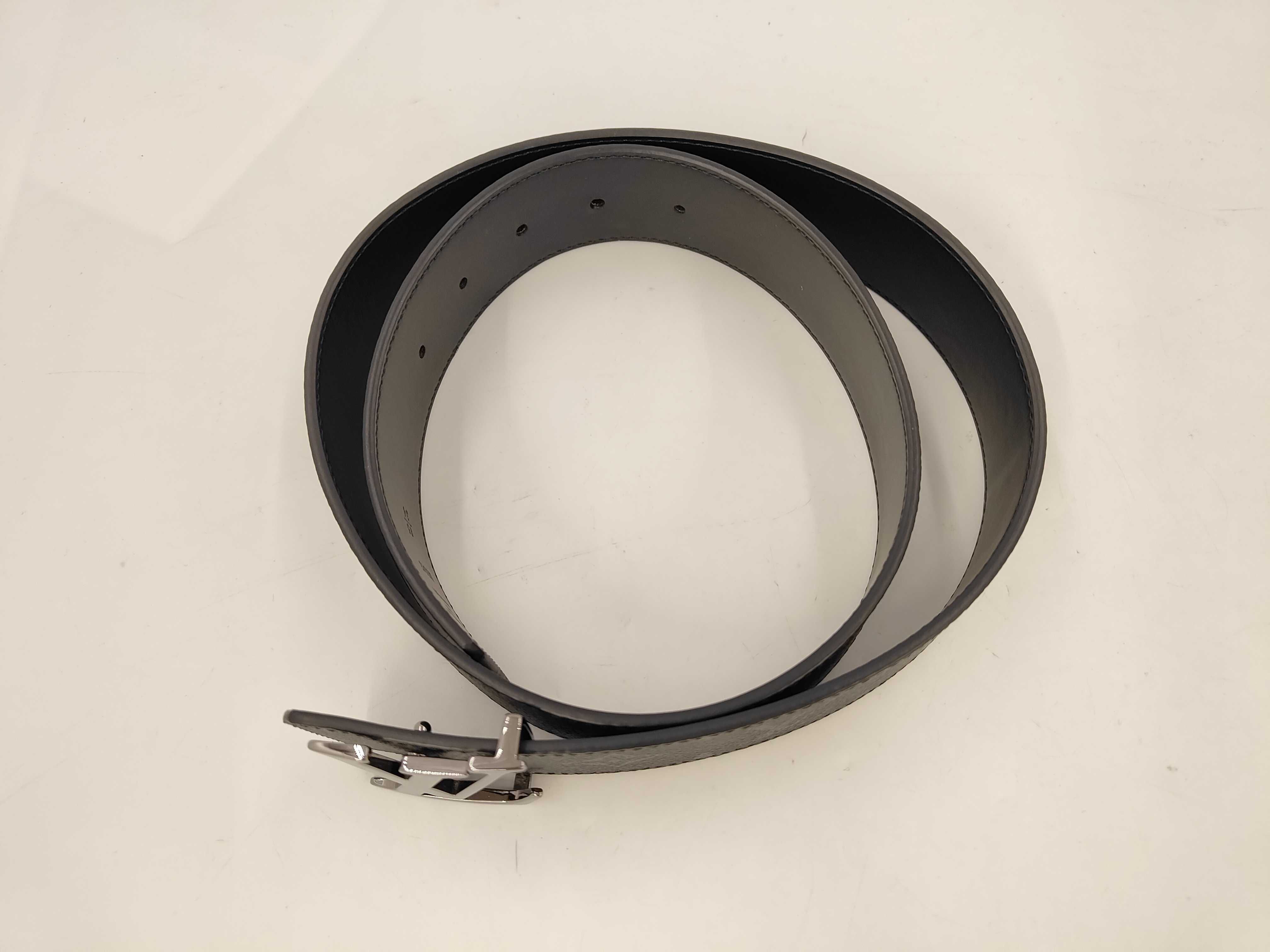 Monogram Louis Vuitton Eclipse Belt - LV Initials 40mm Reversible M9043/TW2205 Belt — view 2