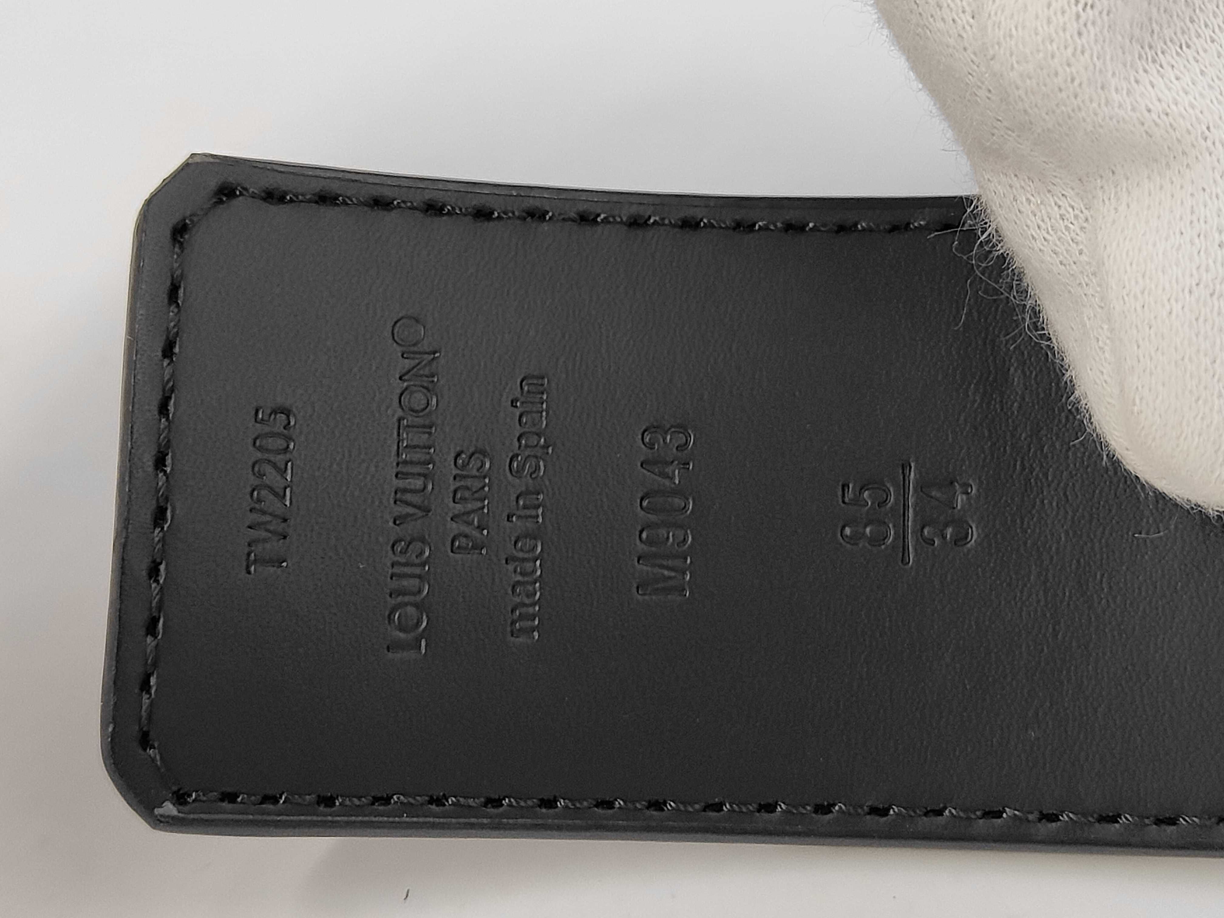 Monogram Louis Vuitton Eclipse Belt - LV Initials 40mm Reversible M9043/TW2205 Belt — view 5