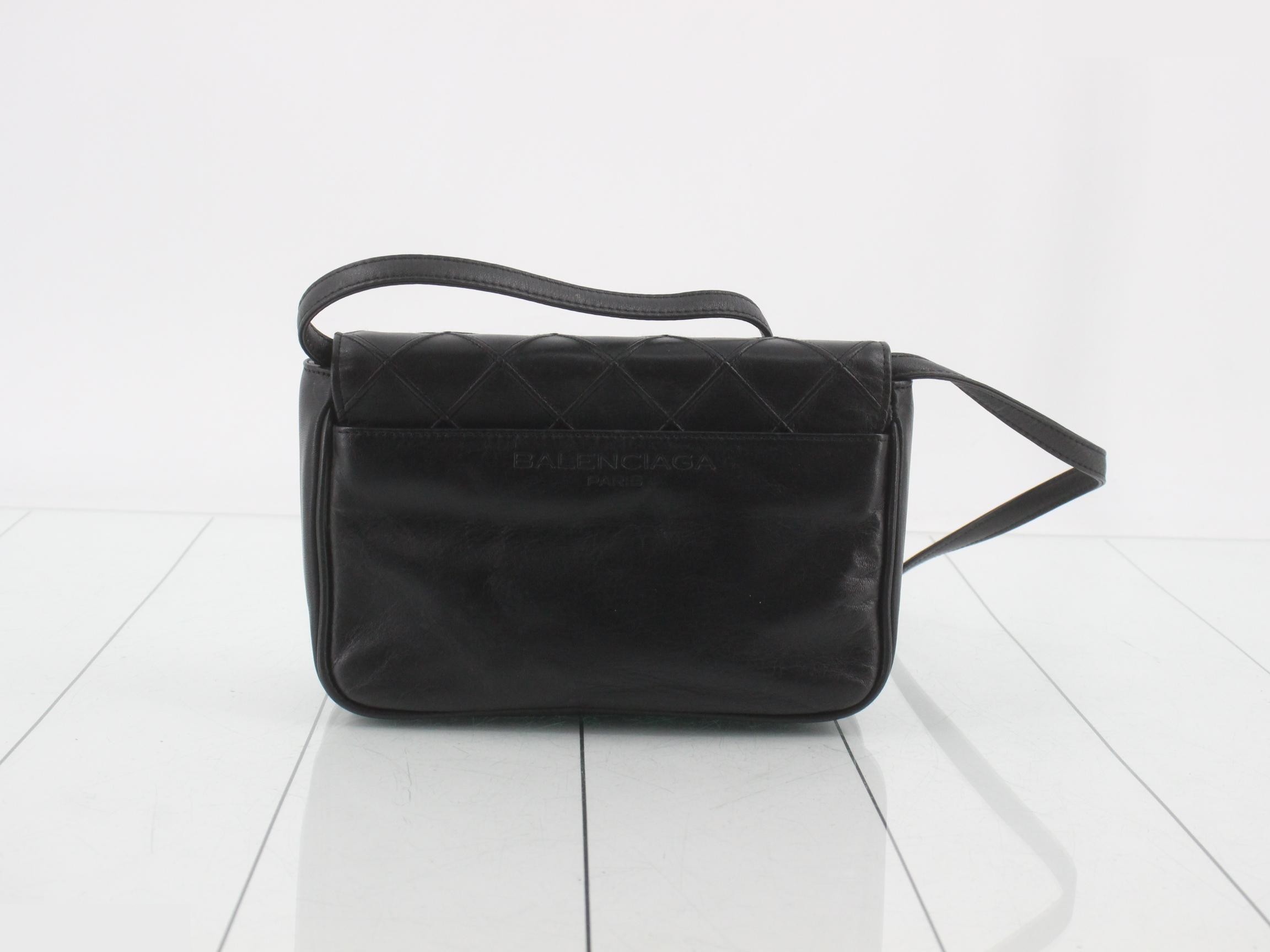 Classic (Bag) Shoulder Bag — view 2