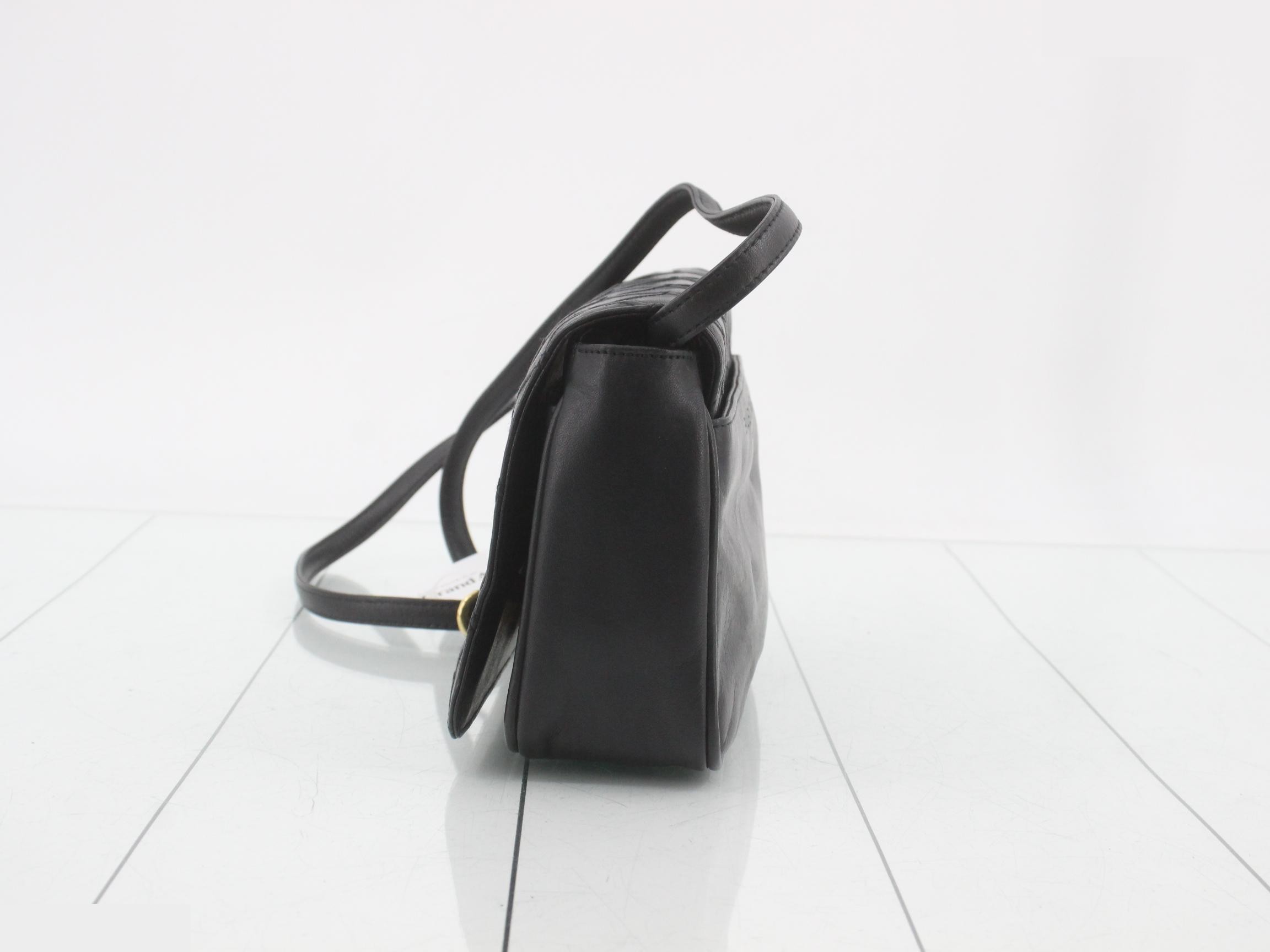 Classic (Bag) Shoulder Bag — view 3