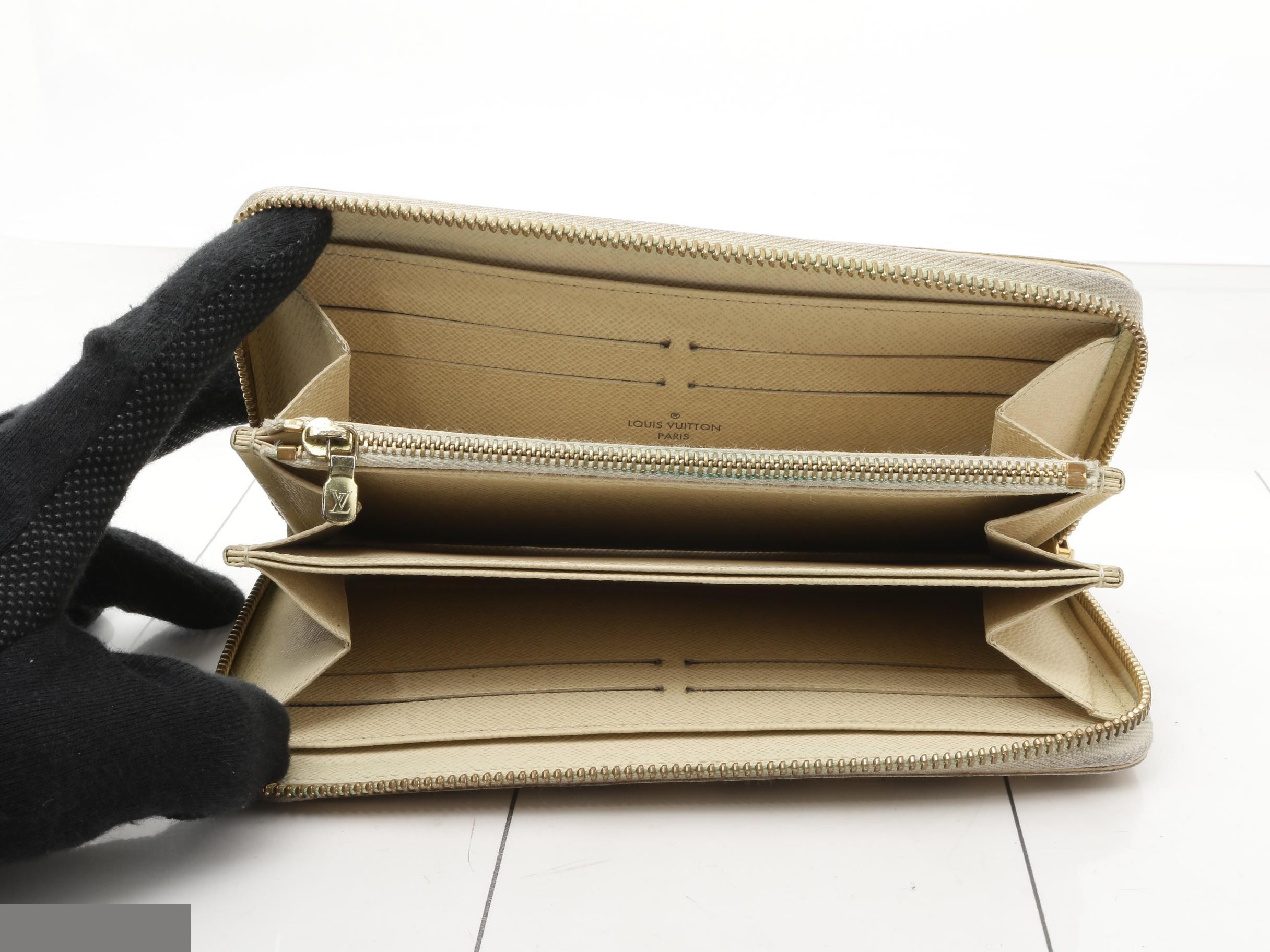 Damier Azur Zippy Wallet — view 4