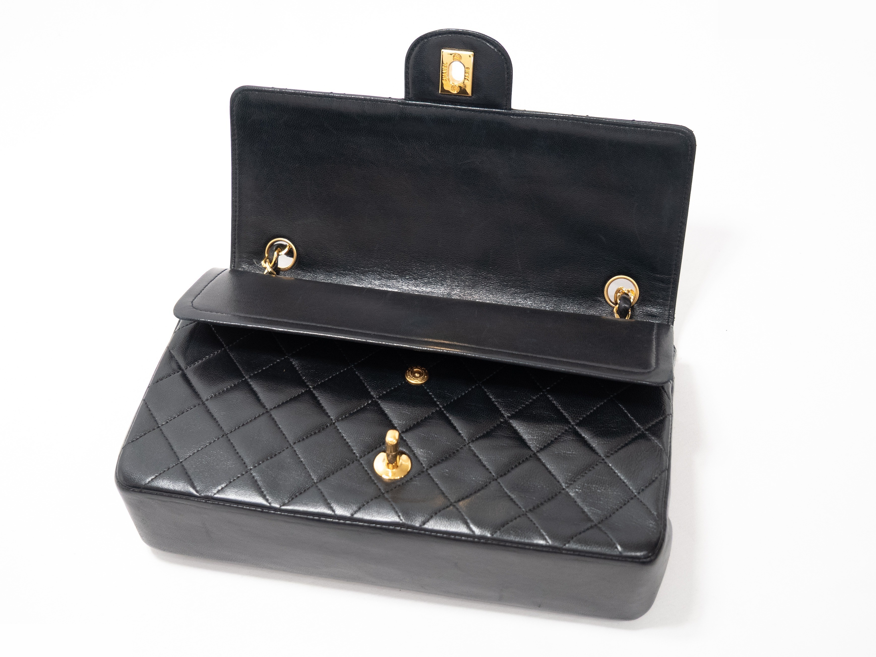 Matelassé Seal Double Flap Double Chain Lambskin Black — view 7