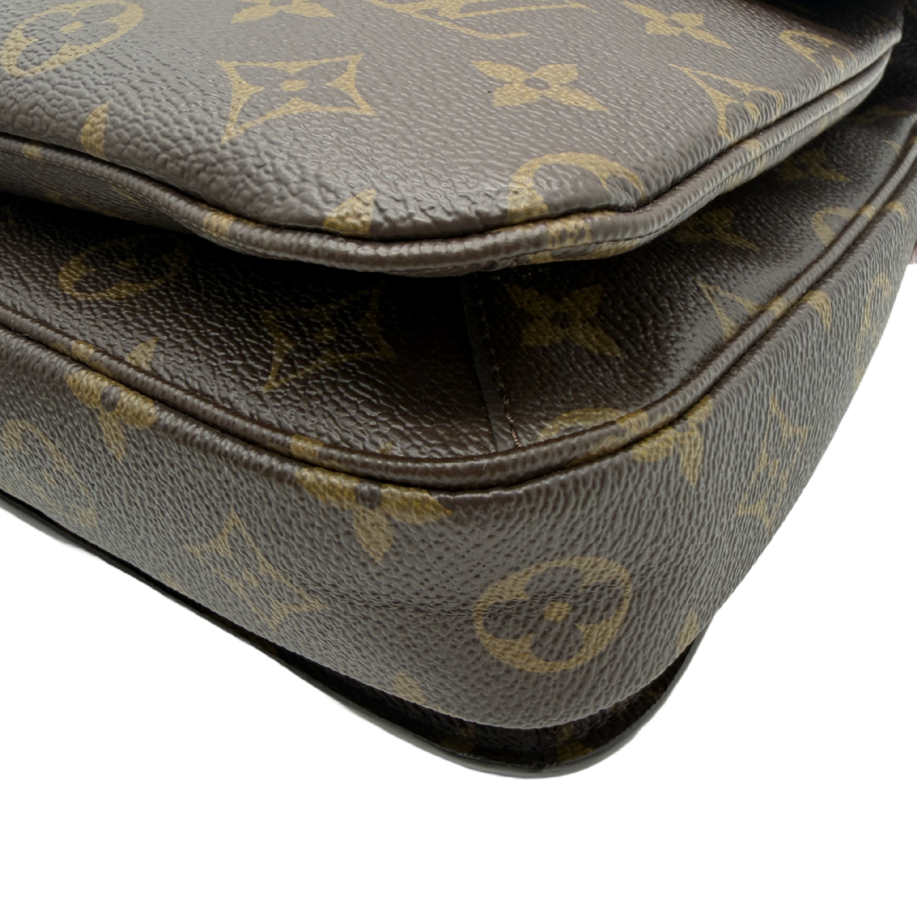 Monogram Pochette Métis 2-way Shoulder Bag — view 6