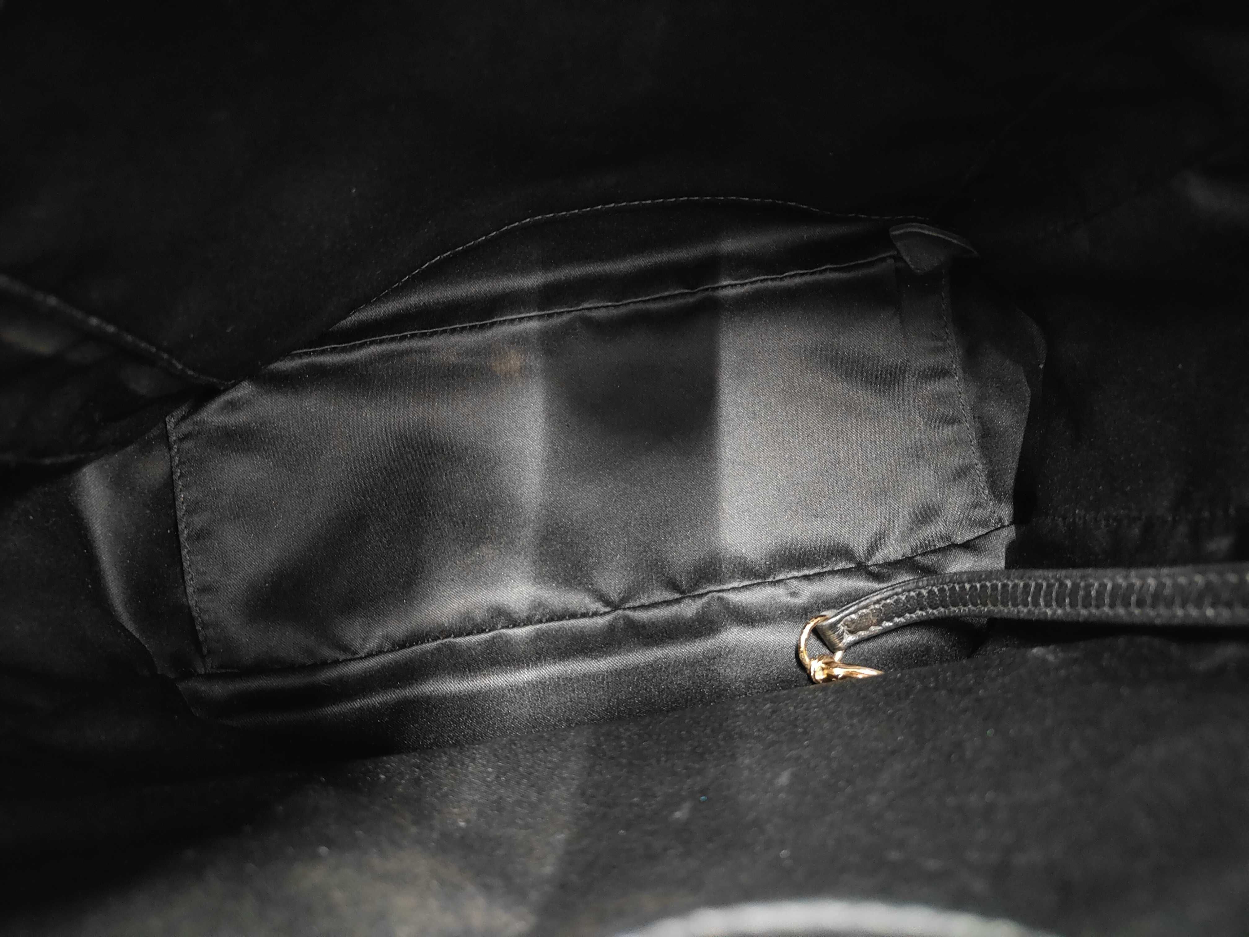 GST Chain Tote Bag — view 8