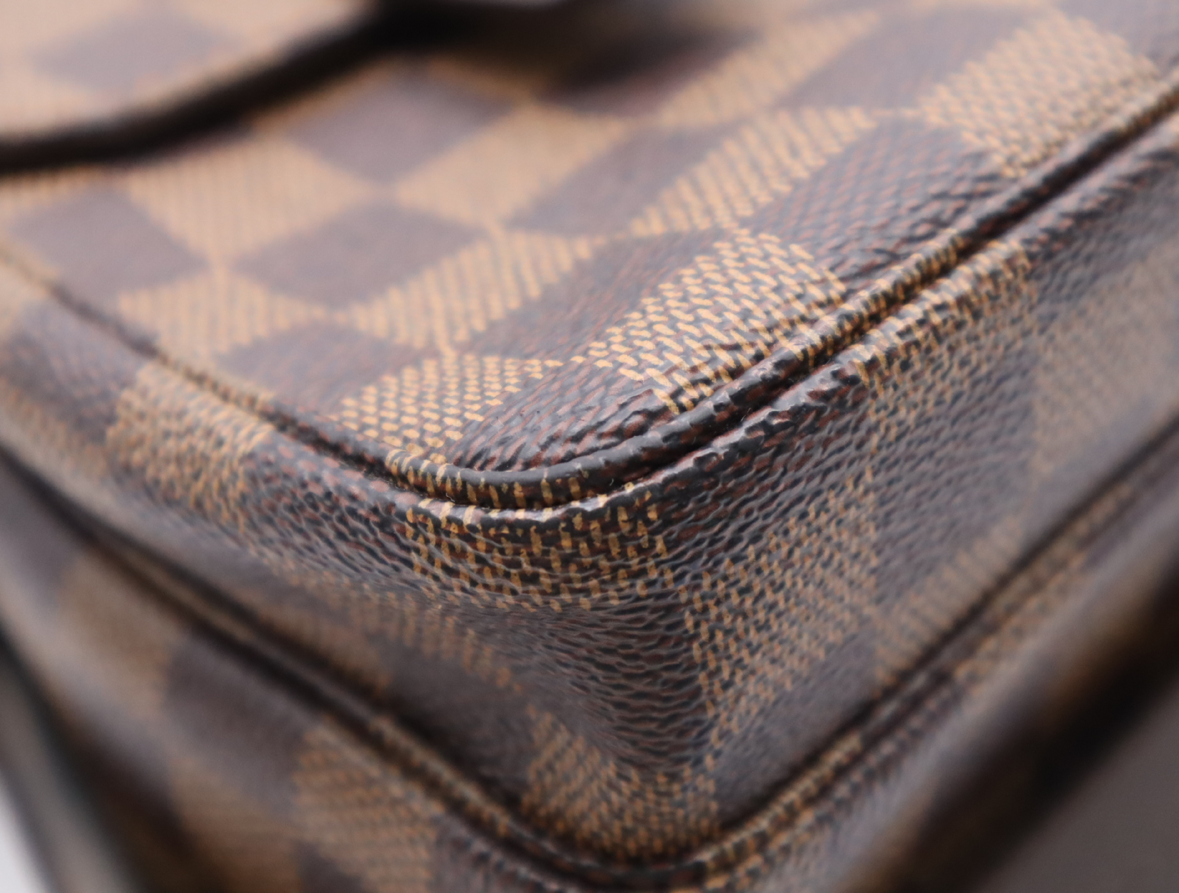 N42270 Damier Broadway Shoulder Bag — view 6