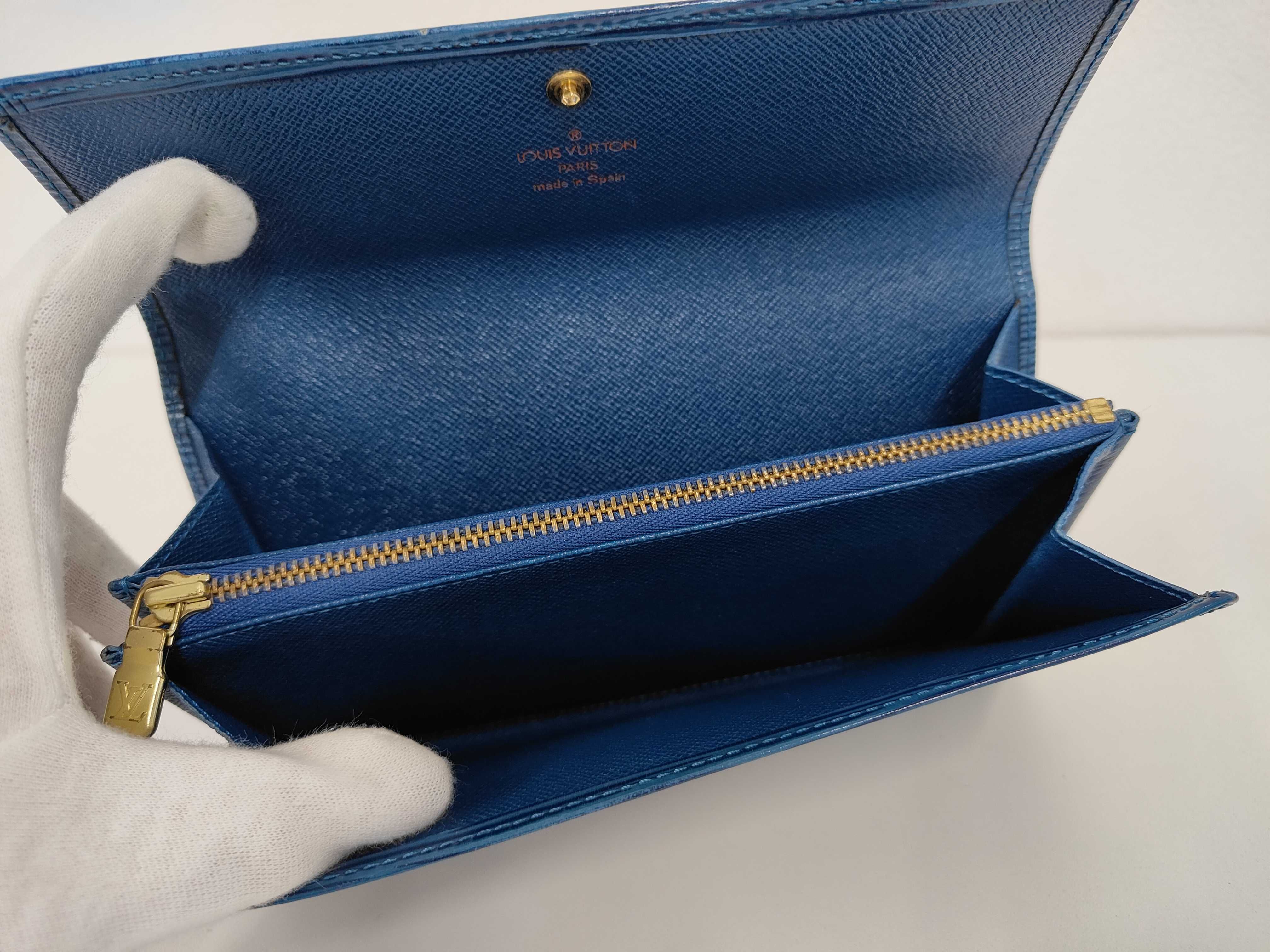 Epi M63575 Pochette Porte Monnaie Credit Toledo Blue Wallet — view 6