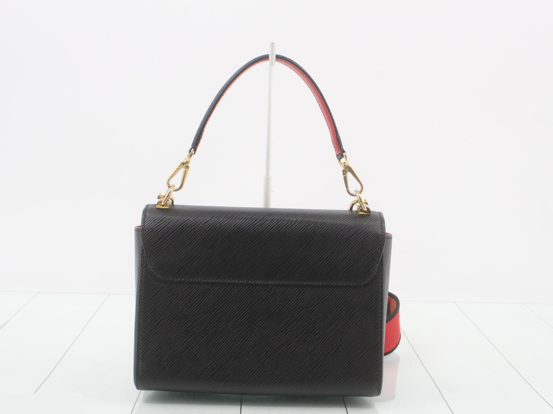 Epi Twist MM Noir 2-Way Shoulder Bag — view 2