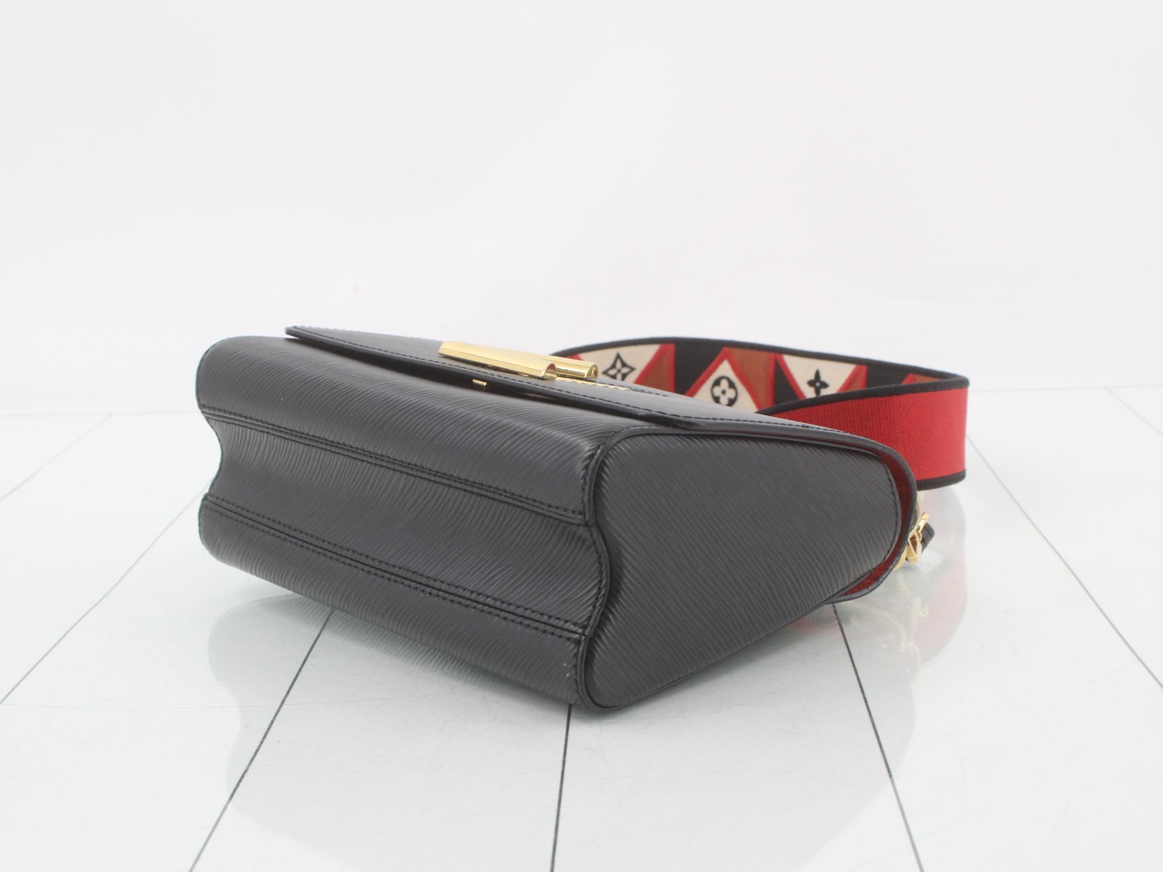 Epi Twist MM Noir 2-Way Shoulder Bag — view 6