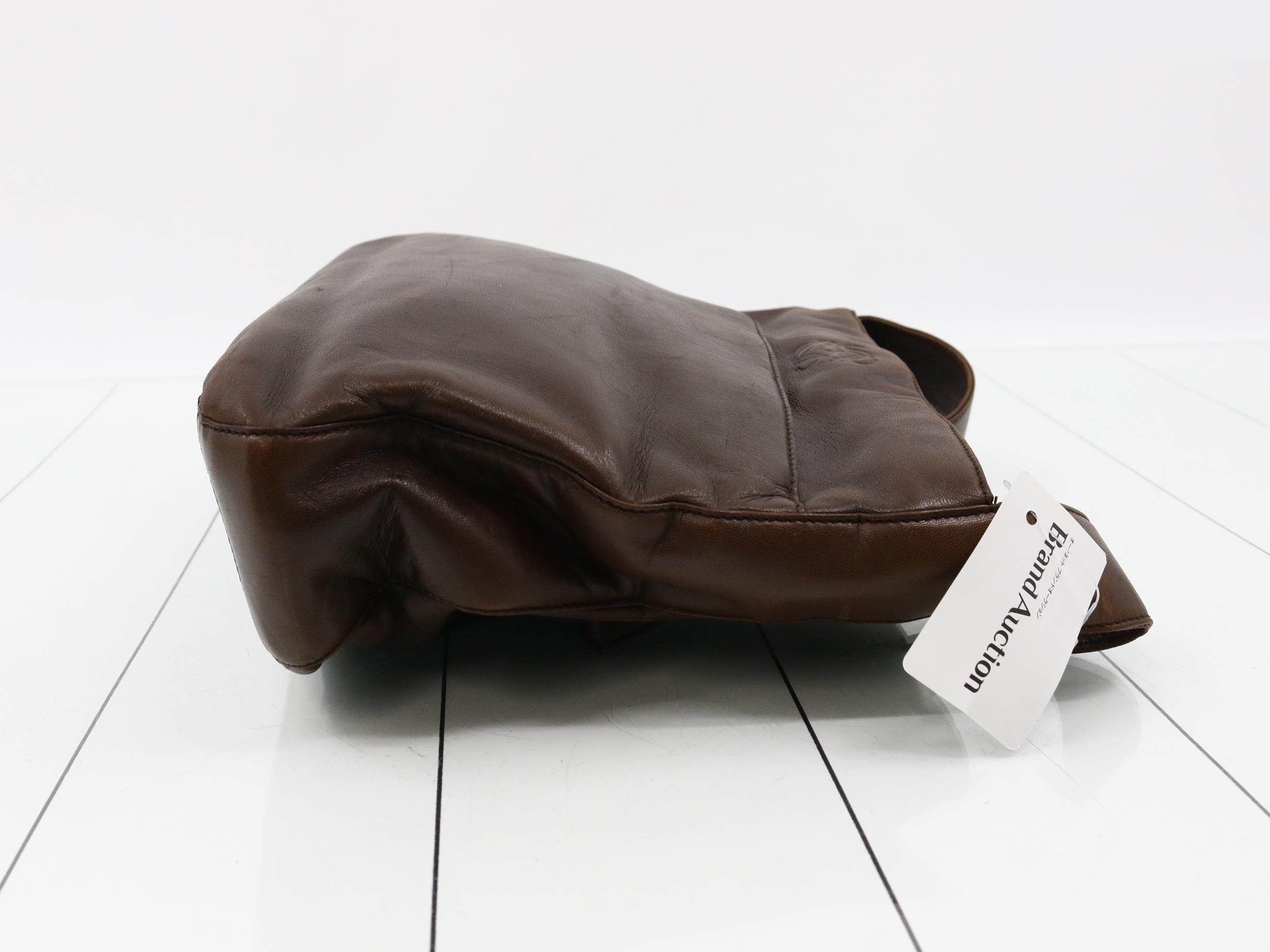 Anagram shoulder bag, leather, brown — view 3