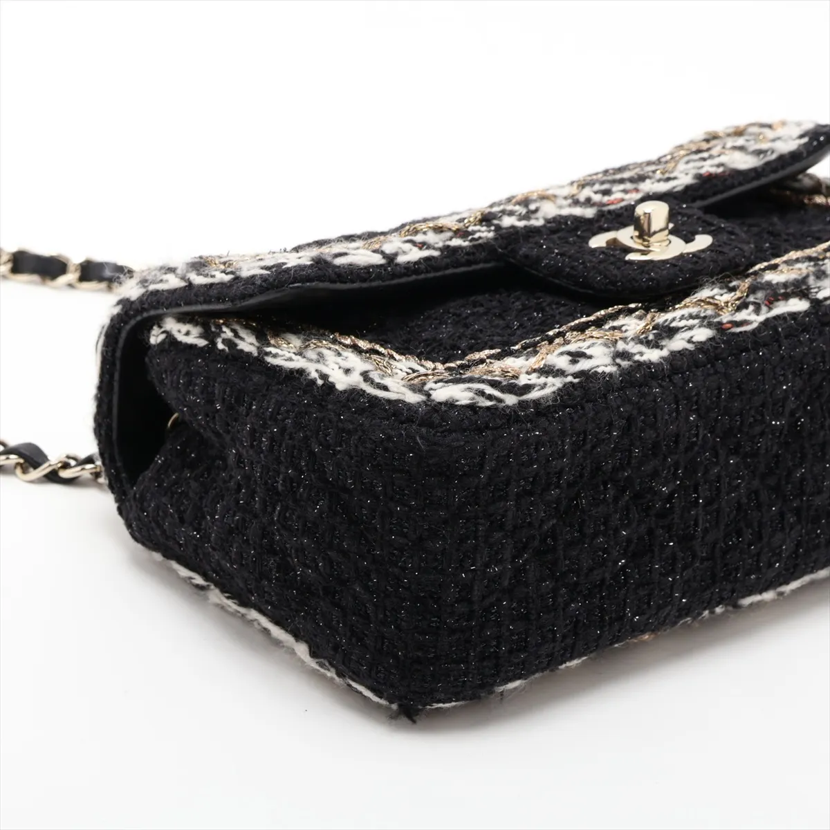 [Individually packaged] Chanel Mini Matelassé 20 Tweed Single Flap Single Chain Bag, Black with Gold Hardware, X2U43LK4, Random Plate, A69900 — view 4