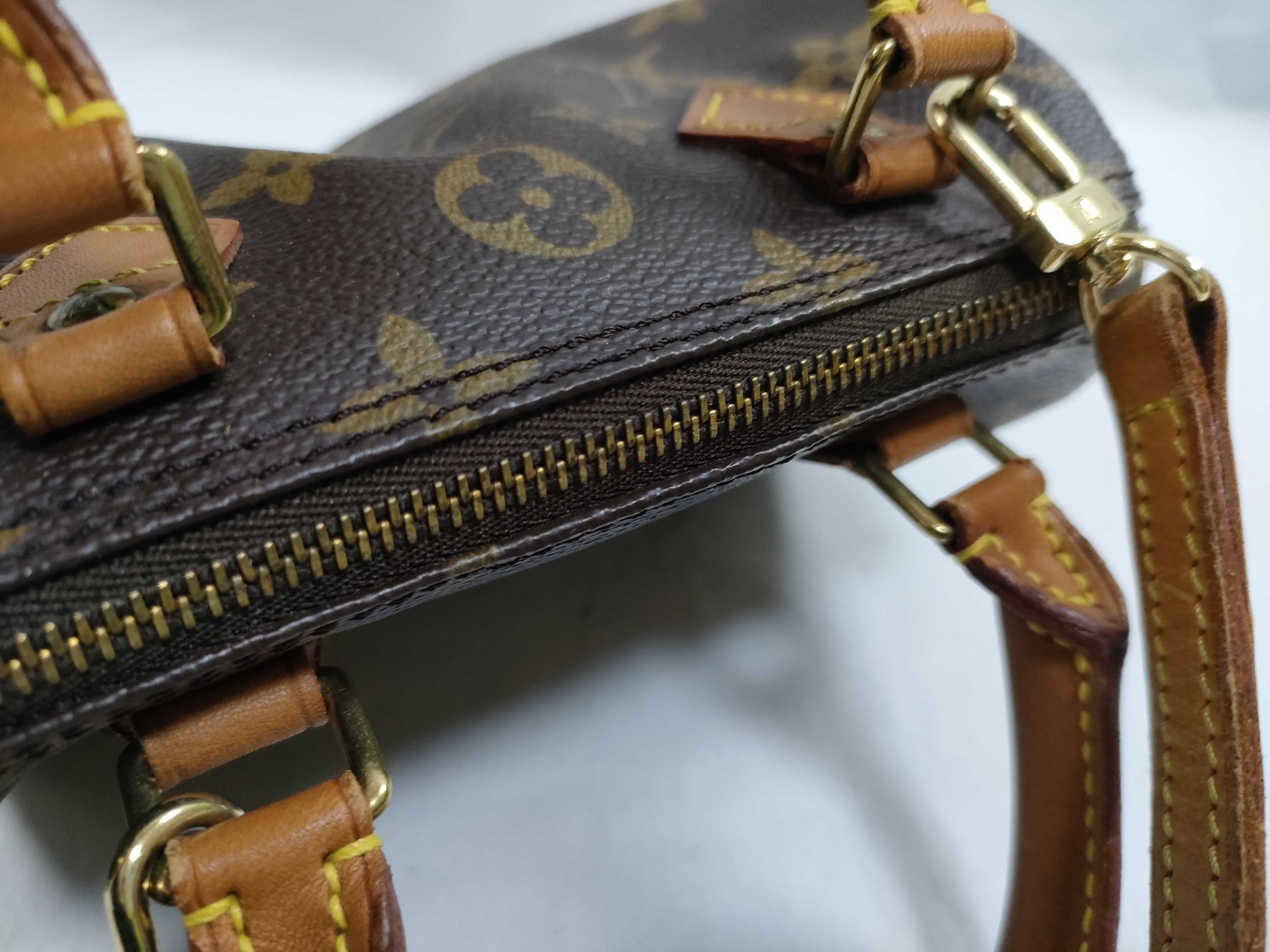 Monogram Louis Vuitton Monogram Mini Speedy M41534 Handbag with Shoulder Strap — view 8