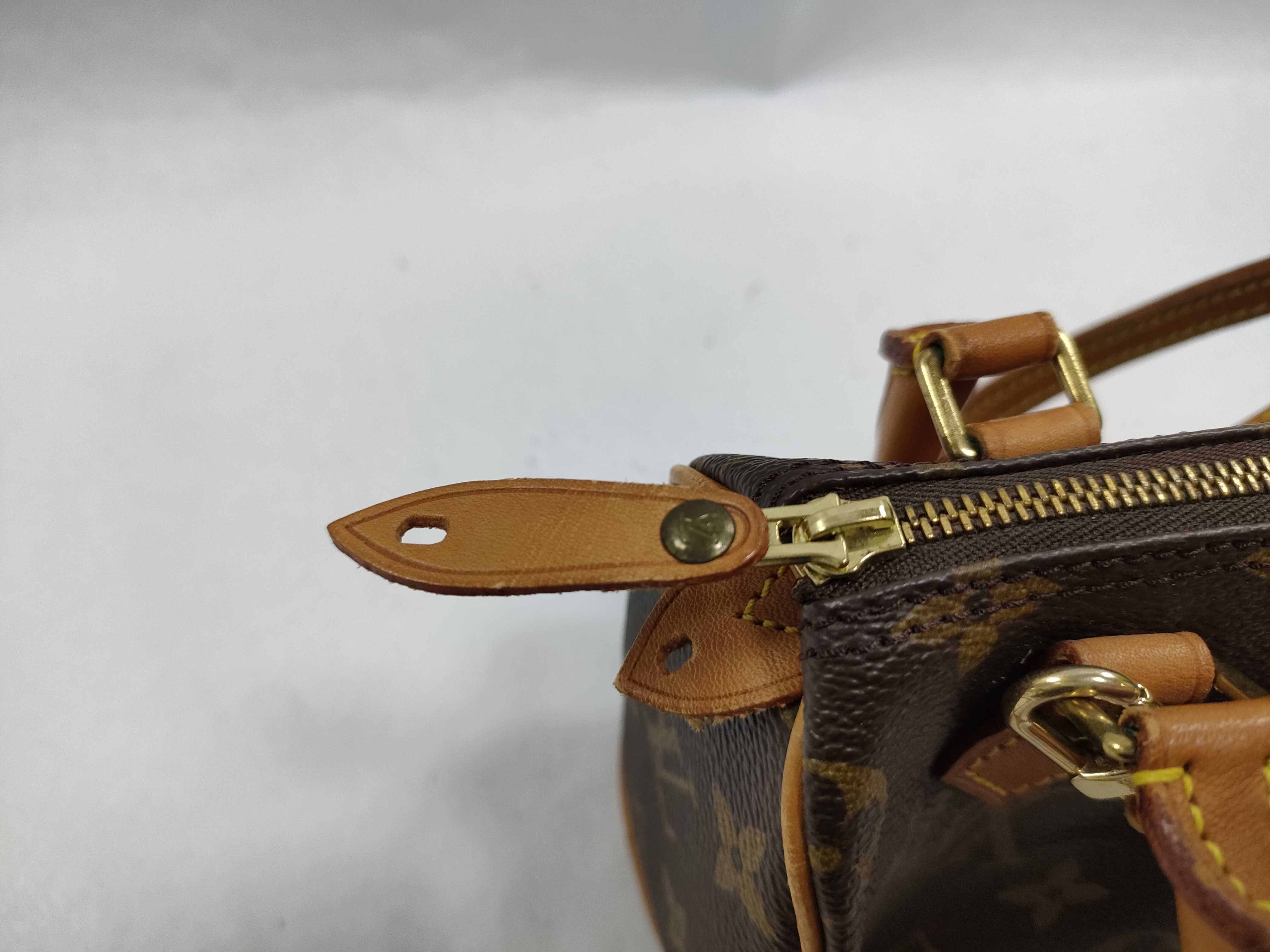 Monogram Louis Vuitton Monogram Mini Speedy M41534 Handbag with Shoulder Strap — view 9