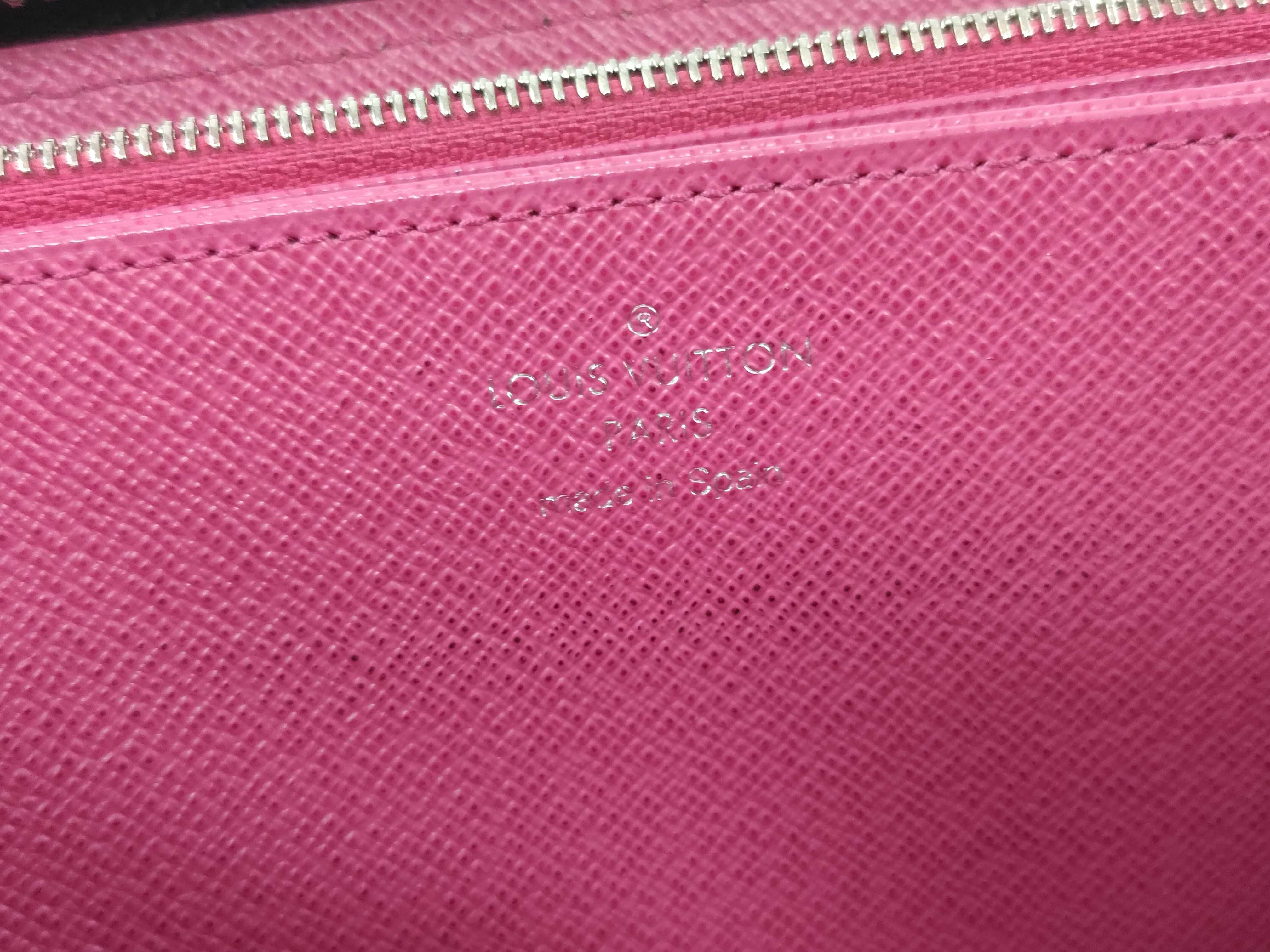 Epi Louis Vuitton Zippy Wallet — view 12