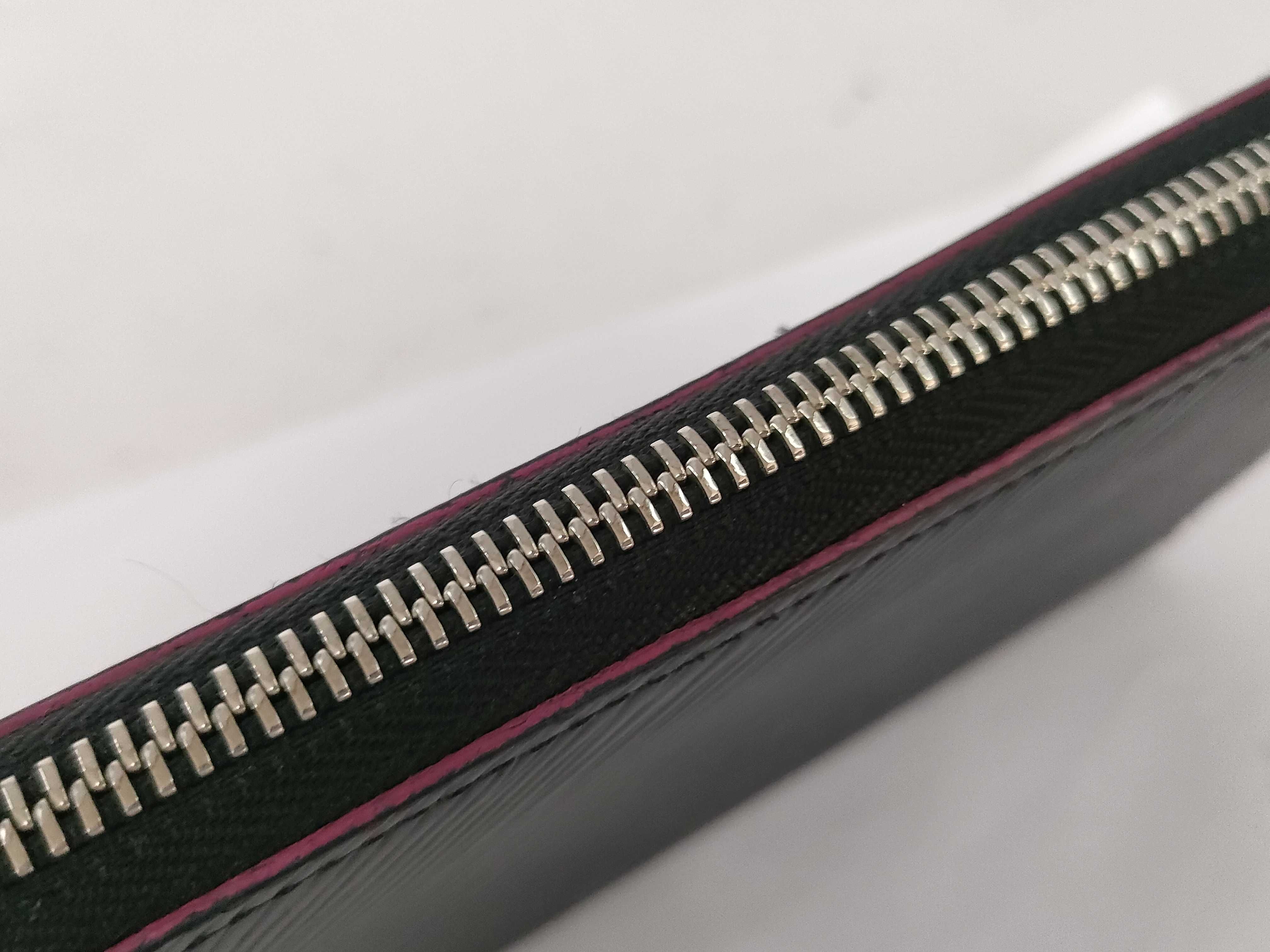 Epi Louis Vuitton Zippy Wallet — view 7