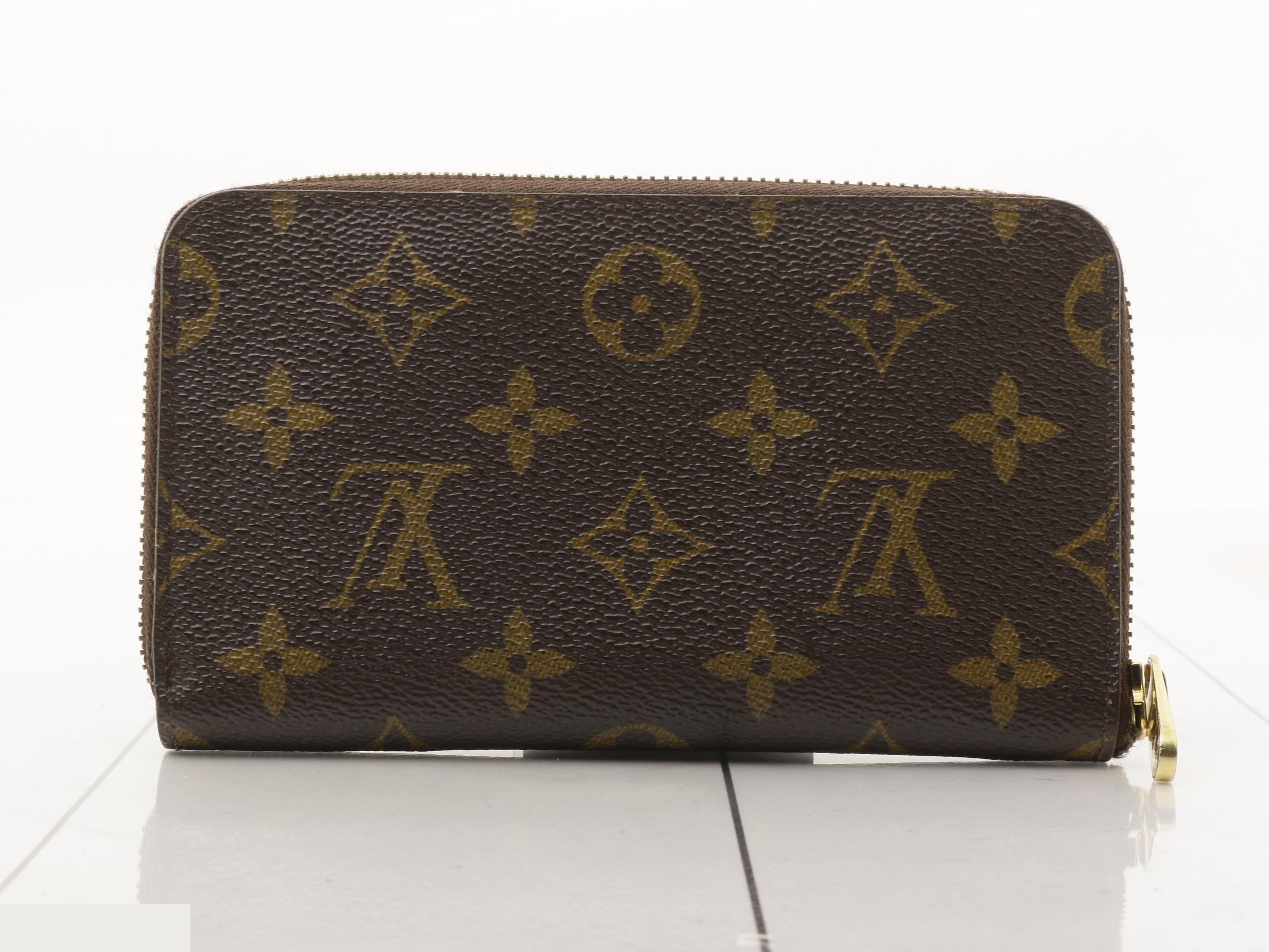 Zippy Compact Wallet Monogram — view 2
