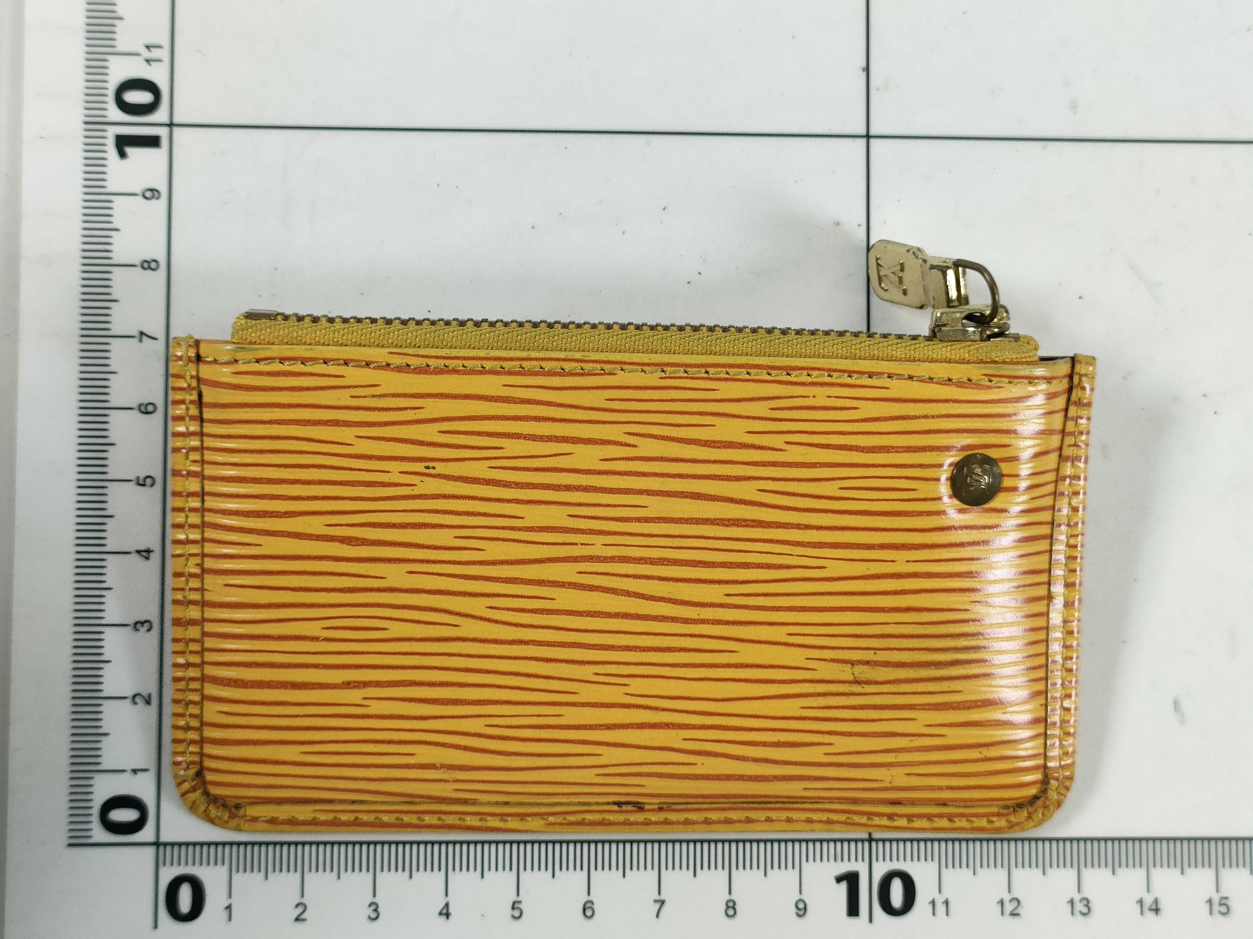 Epi Pochette Clé Coin Case — view 2