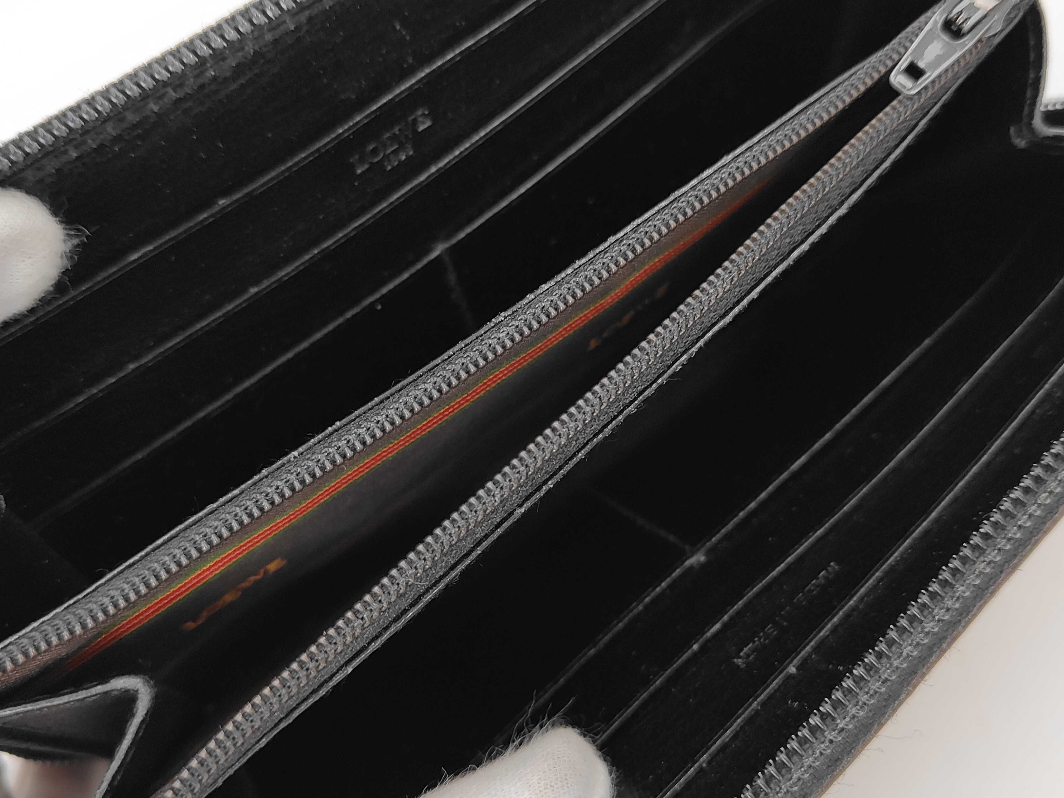 wallet — view 4