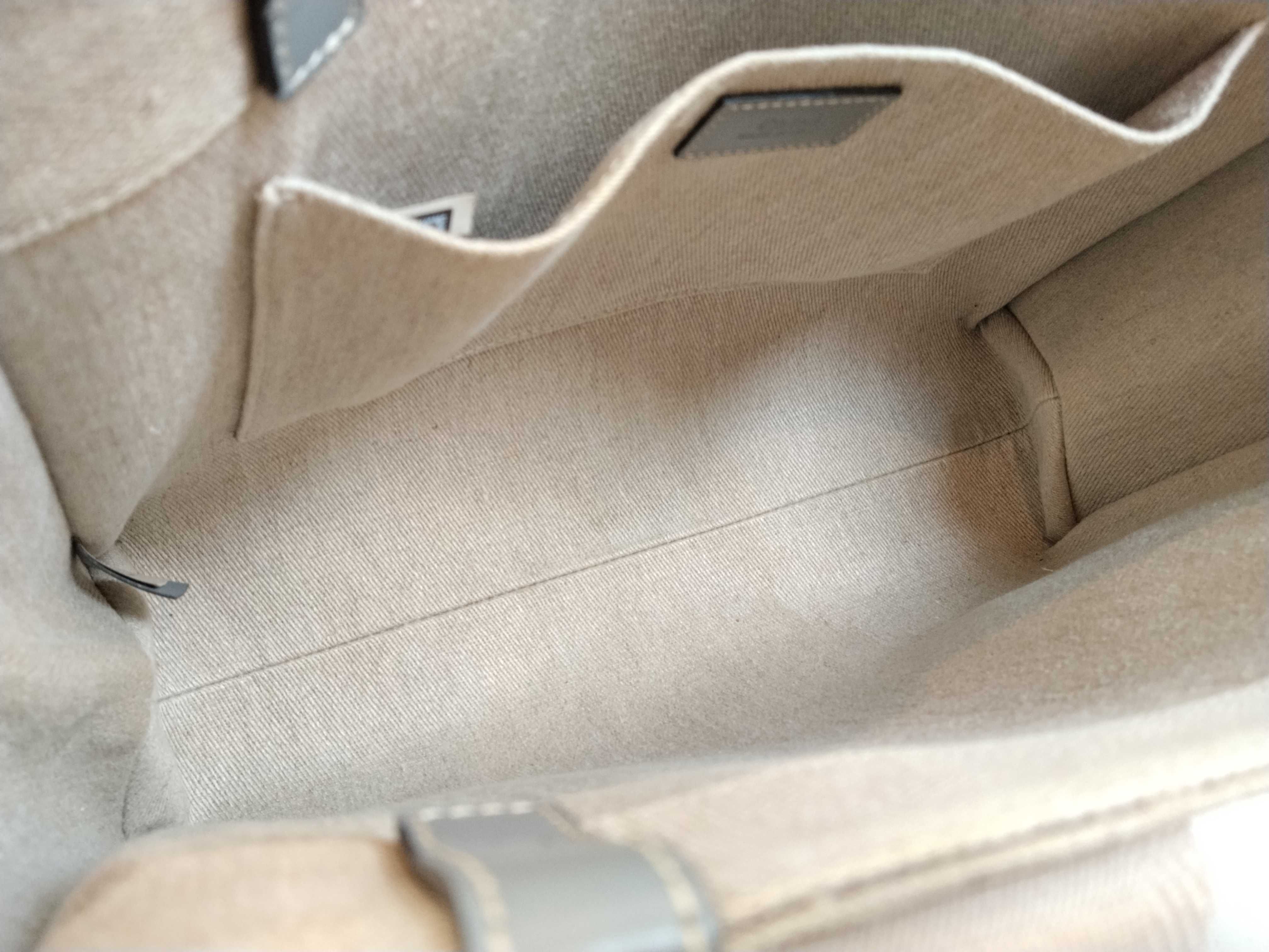 Woody Medium Canvas x Leather Tote Bag, Beige x Brown, D2QQK0 Tote Bag — view 9