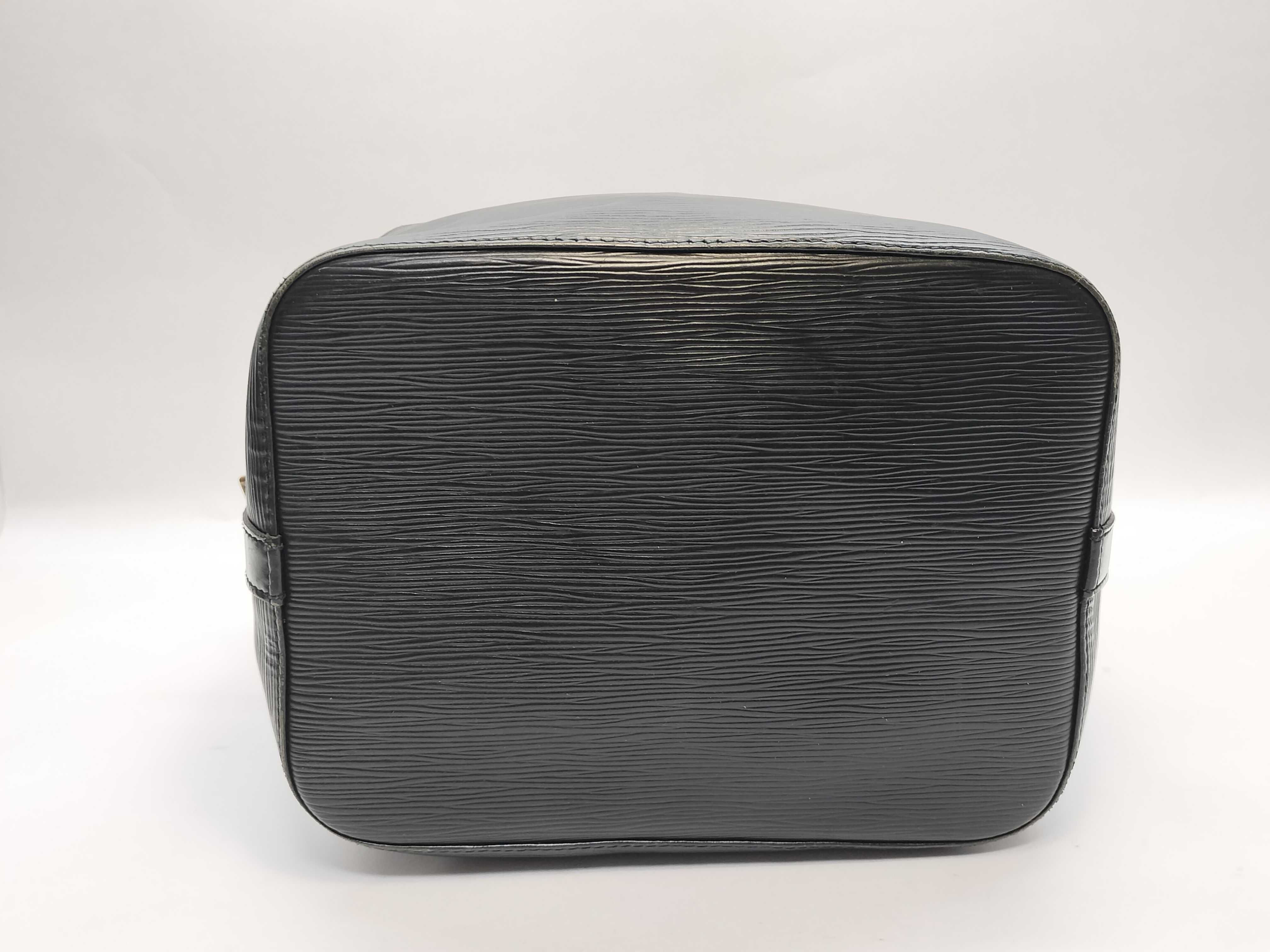 Epi Noé Shoulder Bag — view 4