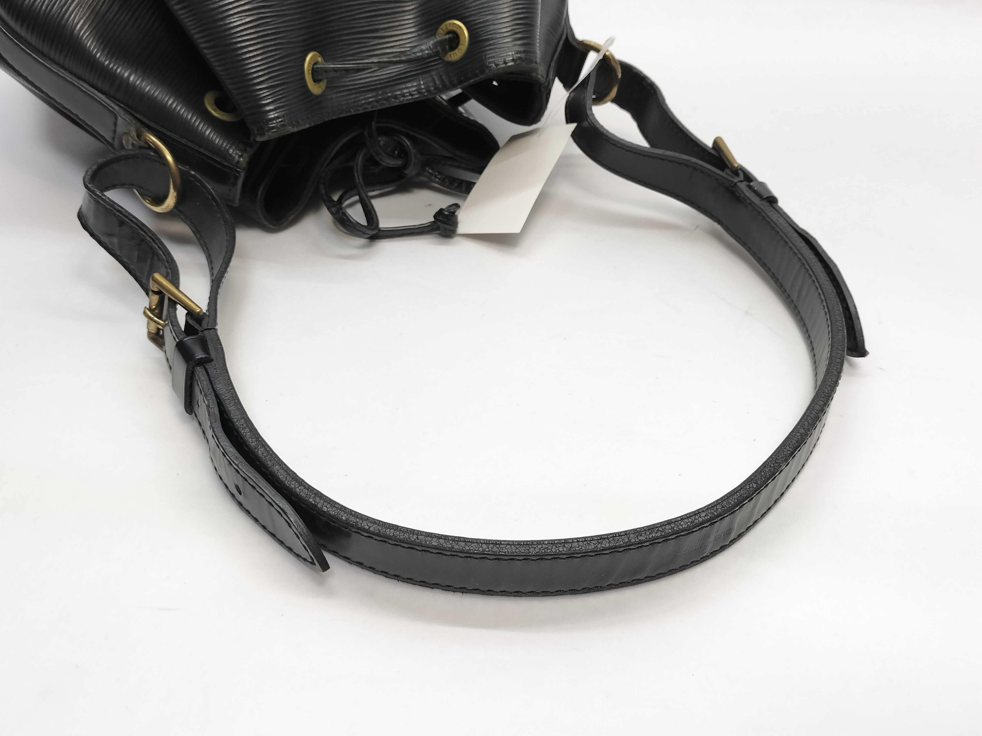Epi Noé Shoulder Bag — view 5