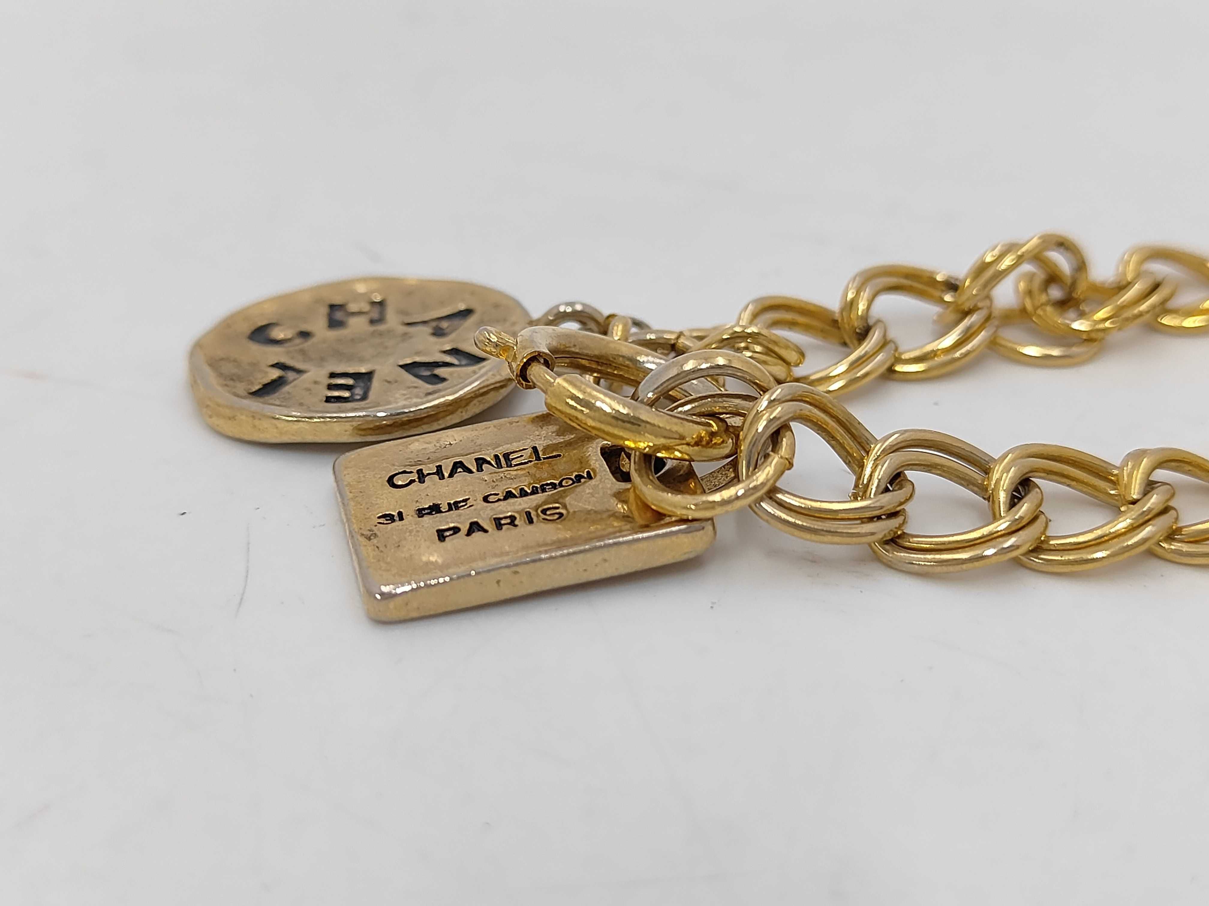 Charms and other accessories — view 4