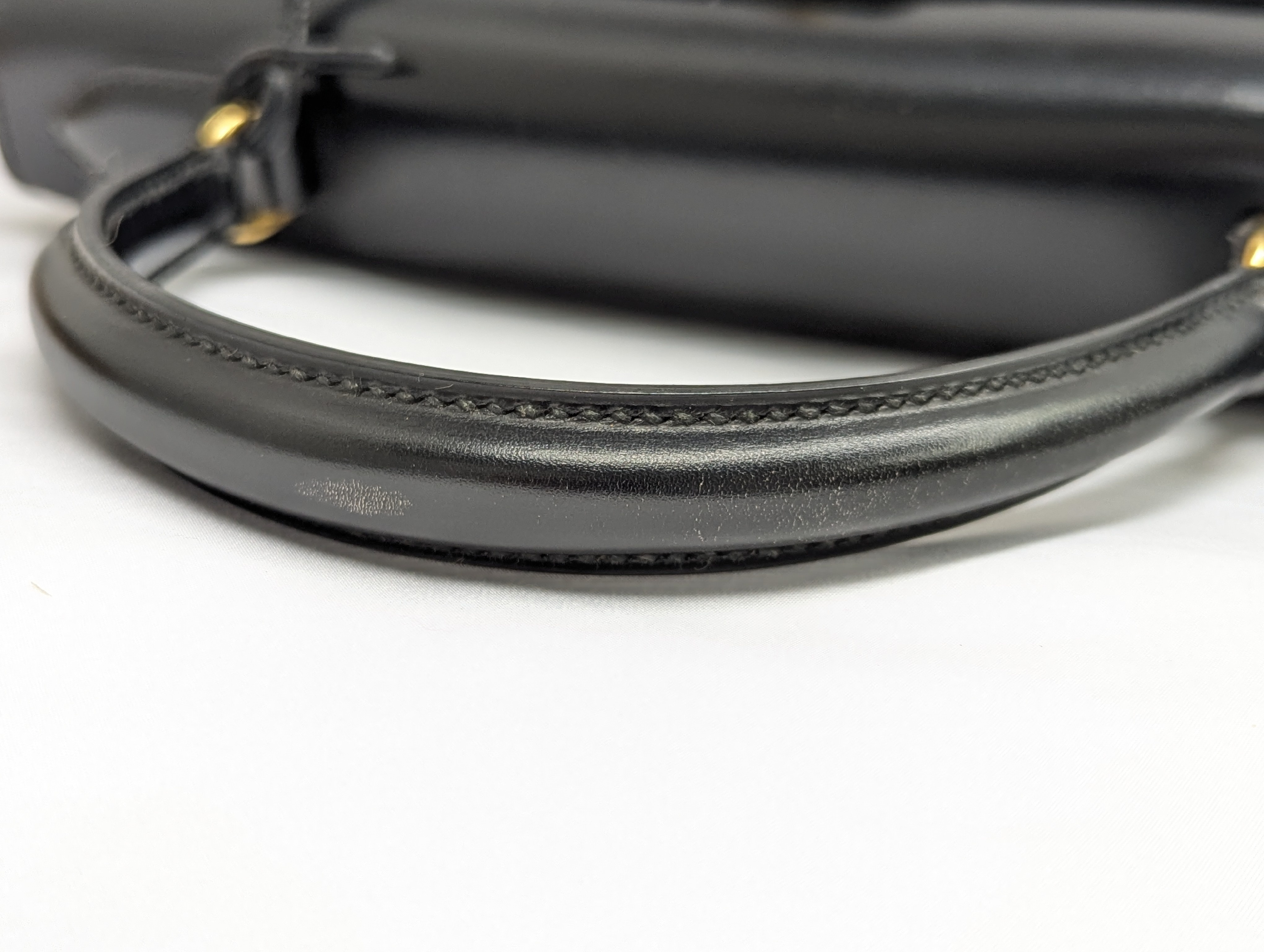 Kelly 28 Box Calf Leather Black Gold Hardware Size M Handbag — view 6