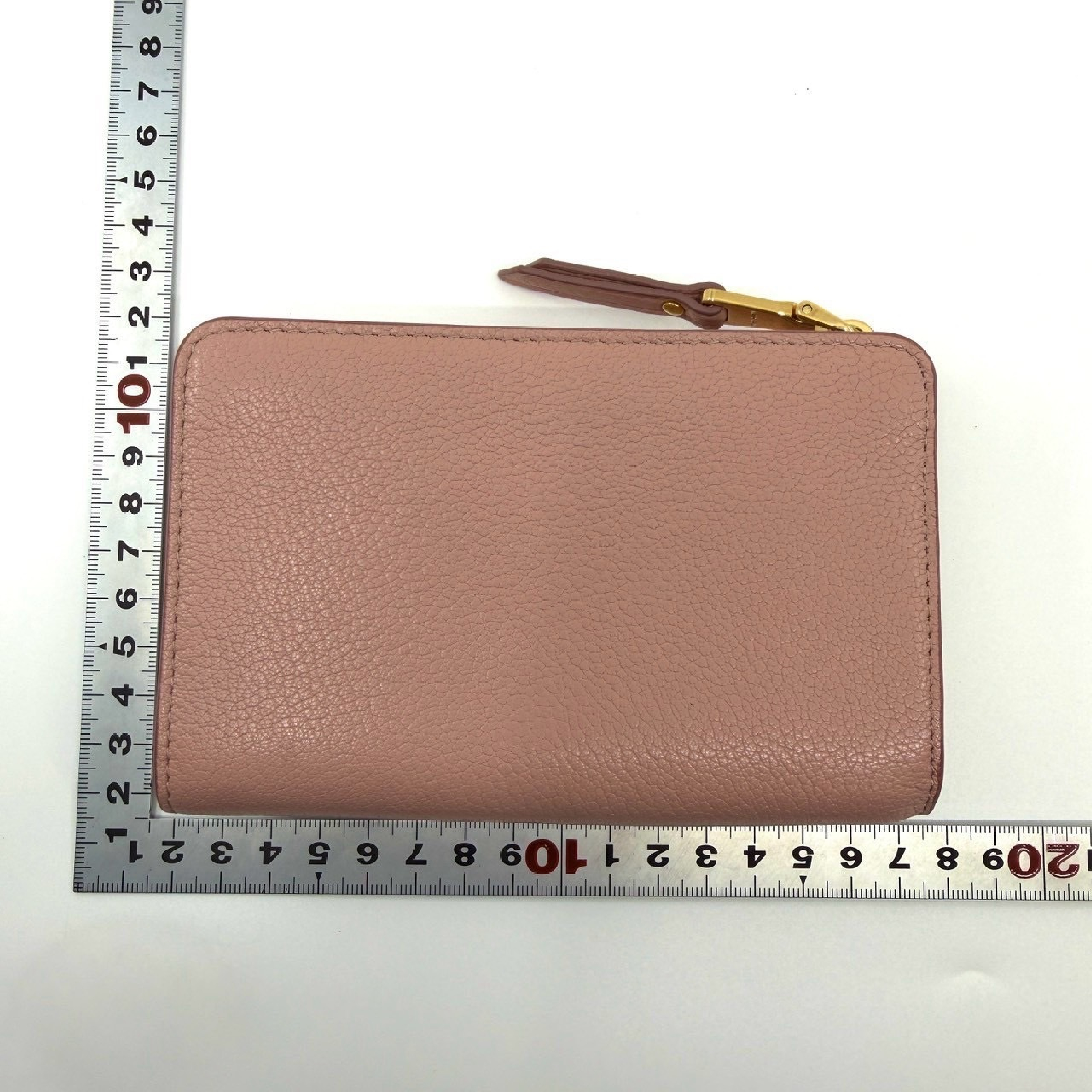 medium-sized pink zip wallet — view 2