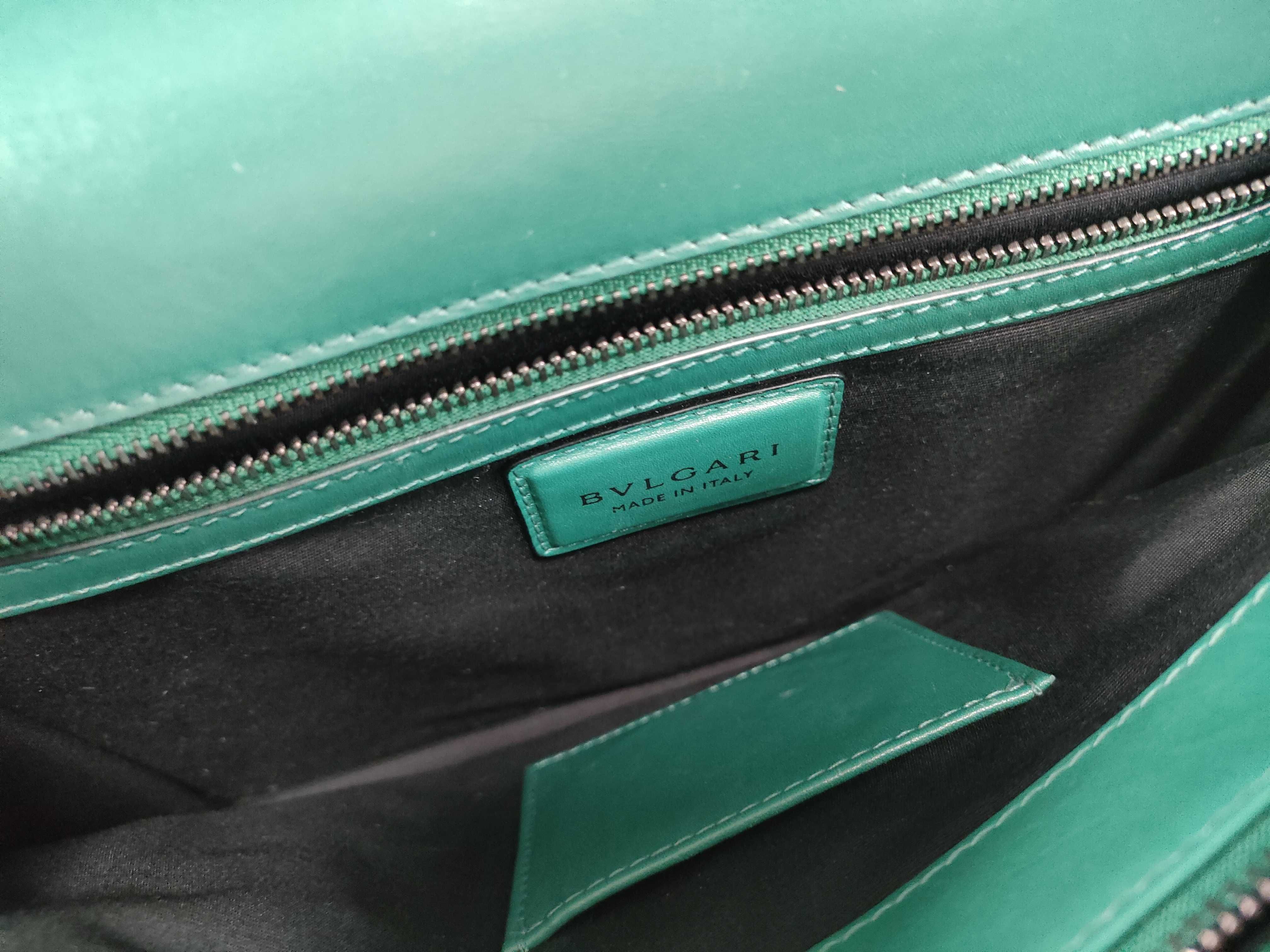 Bulgari Serpenti Bicolor Leather Chain Shoulder Bag Green Shoulder Bag — view 13