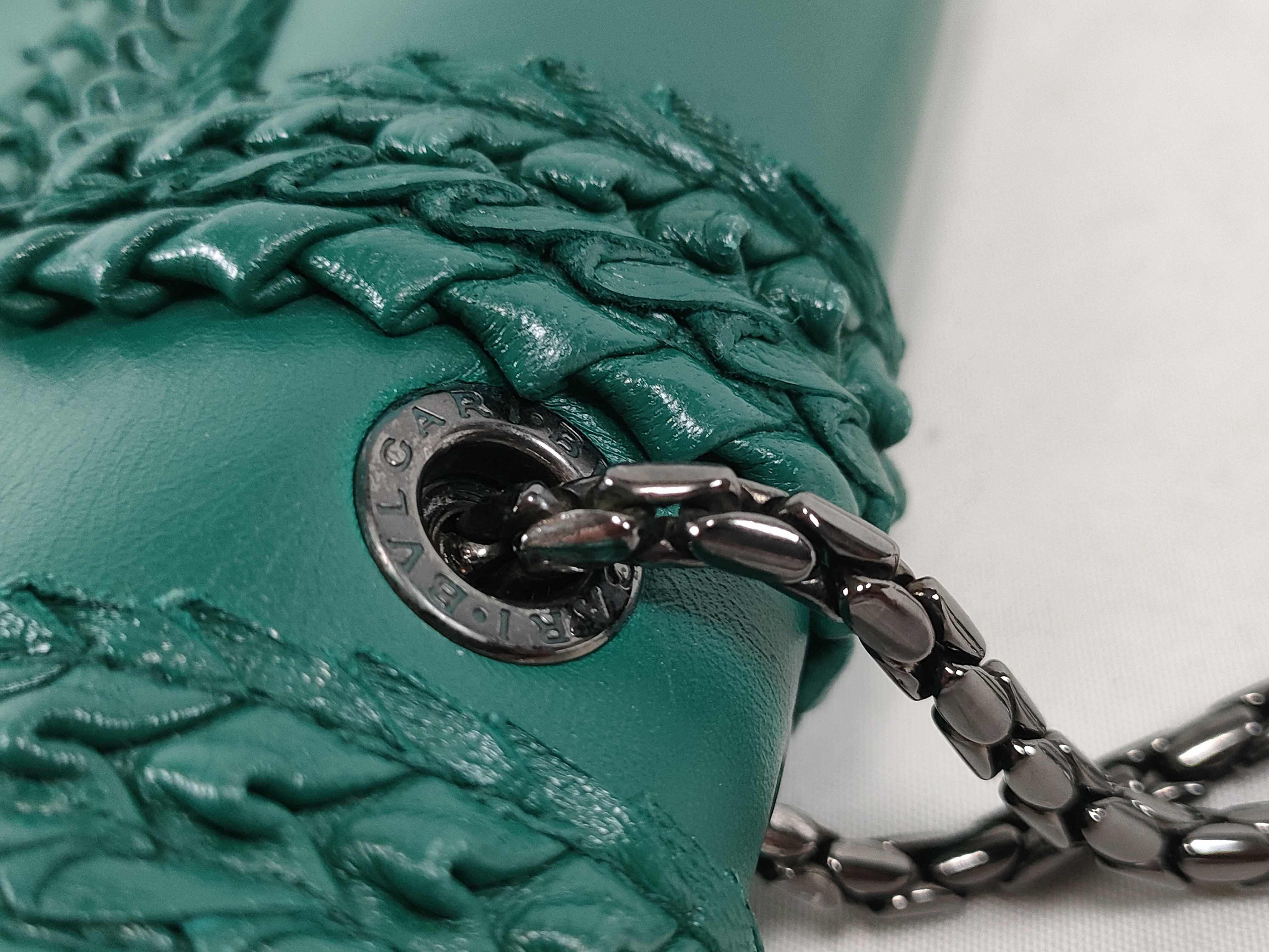 Bulgari Serpenti Bicolor Leather Chain Shoulder Bag Green Shoulder Bag — view 5